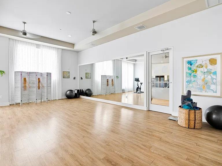 700 COCOANUT AVE #412, SARASOTA, FL, 34236