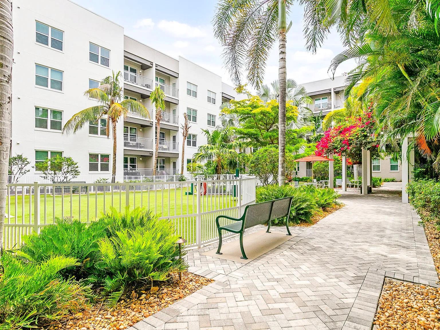 700 COCOANUT AVE #412, SARASOTA, FL, 34236