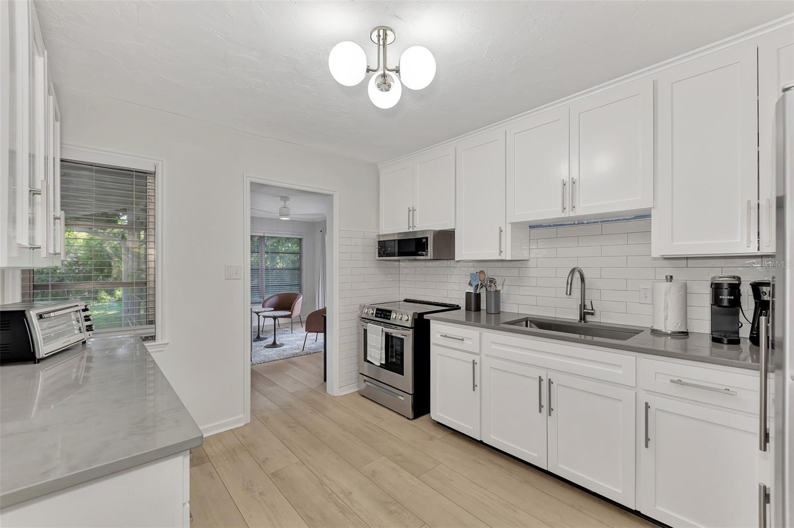 1726 FLOYD ST, SARASOTA, FL, 34239