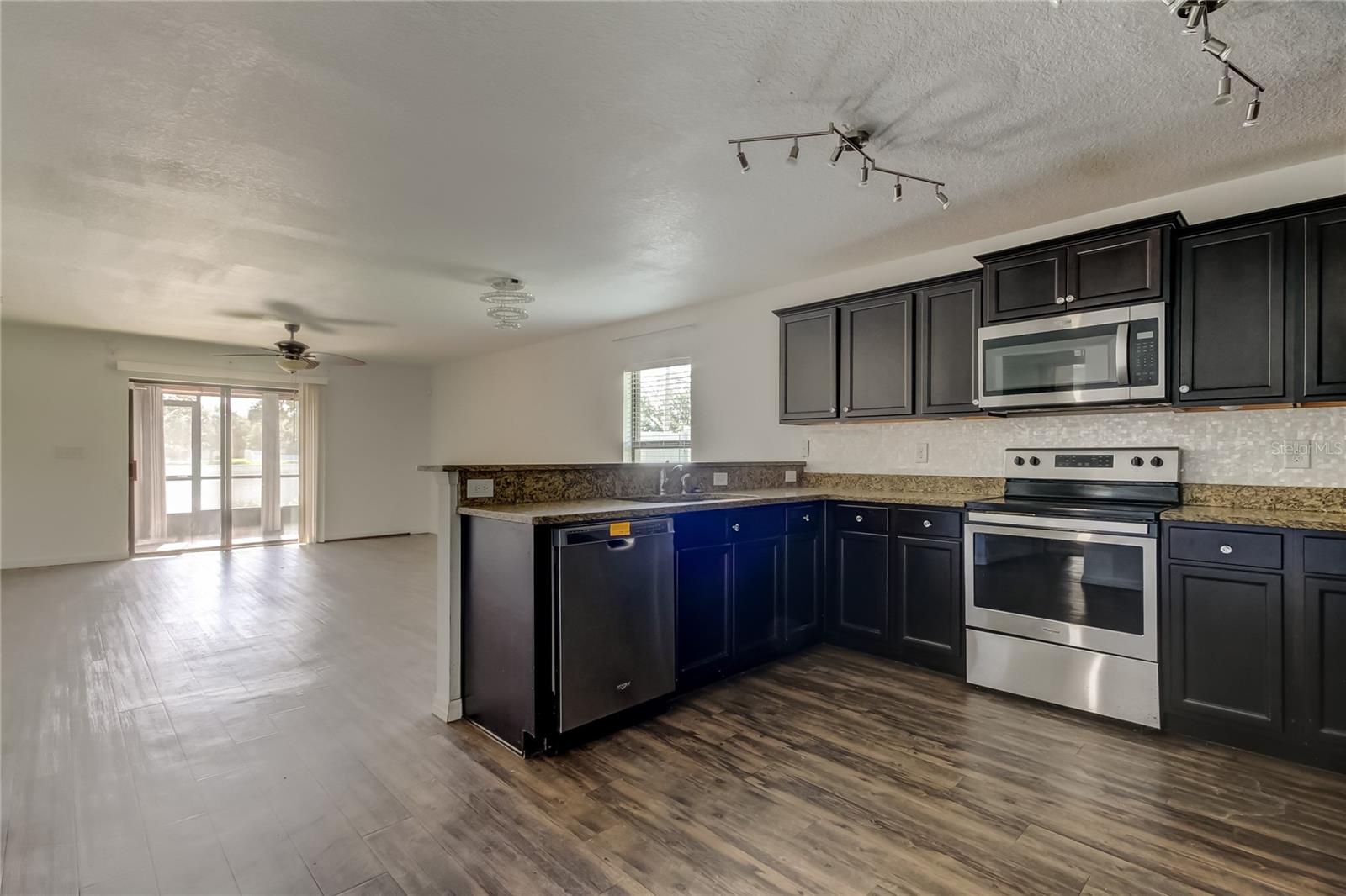 1739 CHATHAM GREEN CIR, RUSKIN, FL, 33570