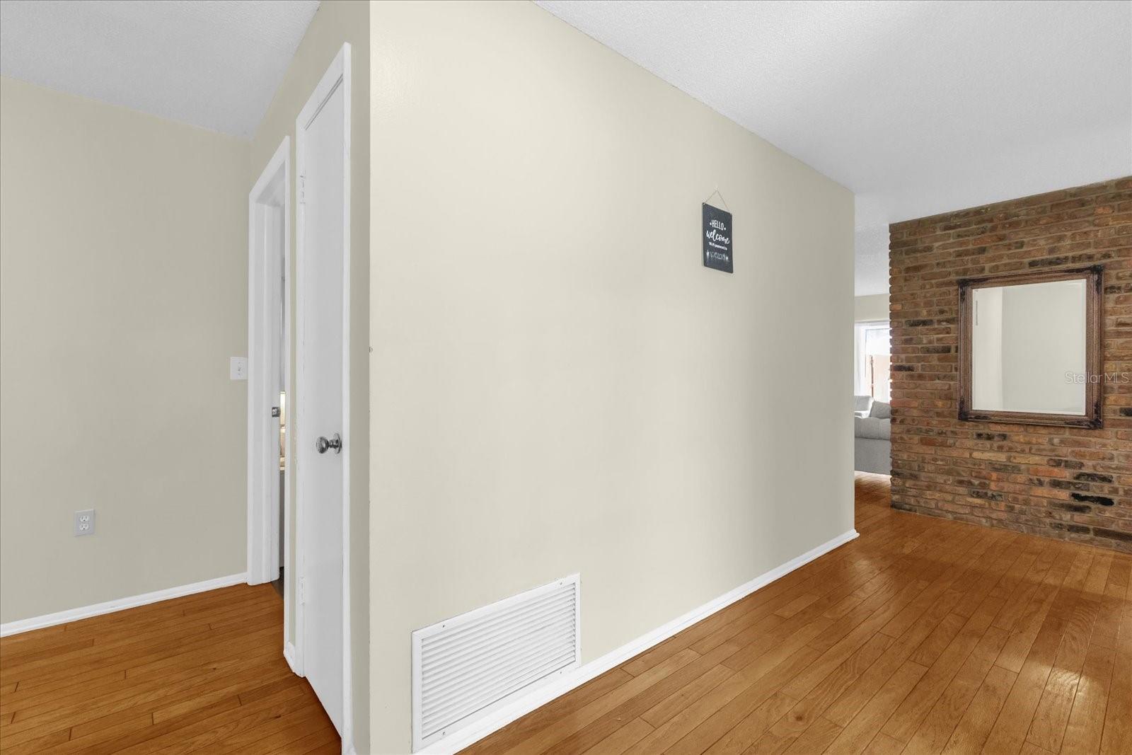 5012 THE OAKS CIR, ORLANDO, FL, 32809