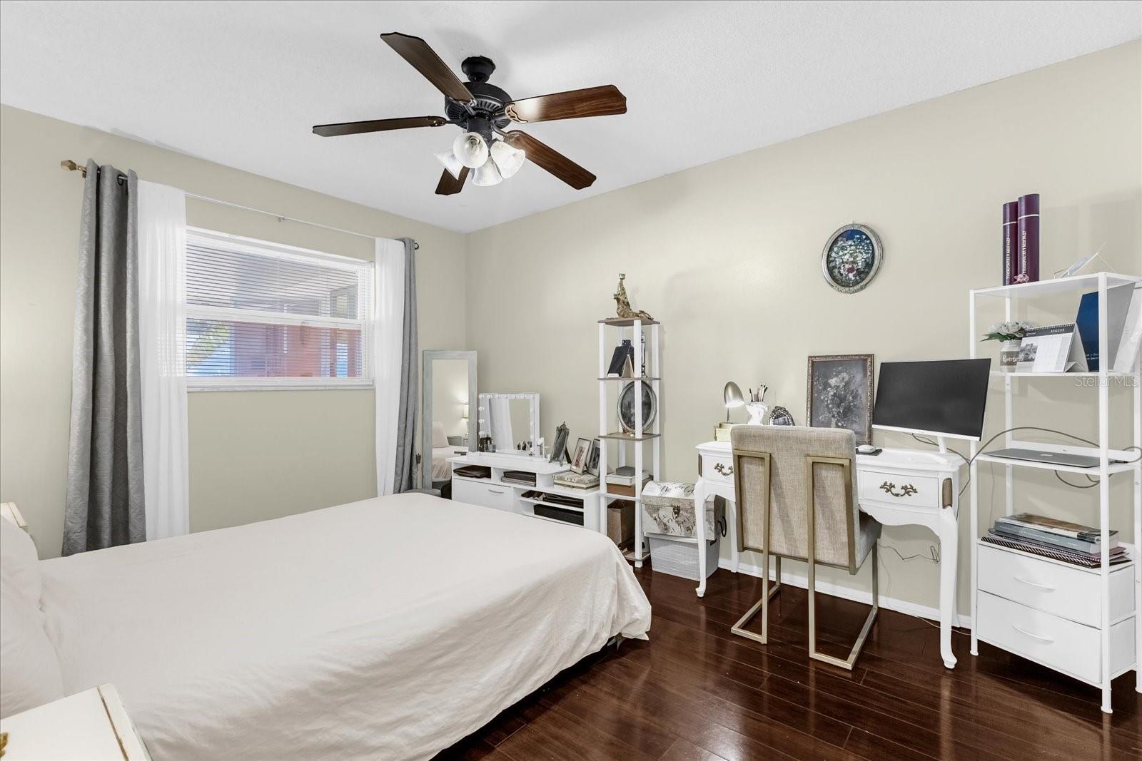 5012 THE OAKS CIR, ORLANDO, FL, 32809