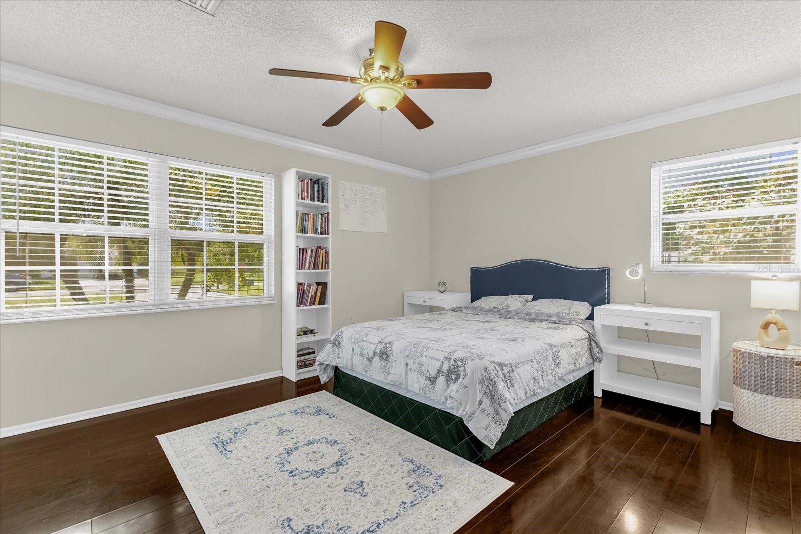 5012 THE OAKS CIR, ORLANDO, FL, 32809