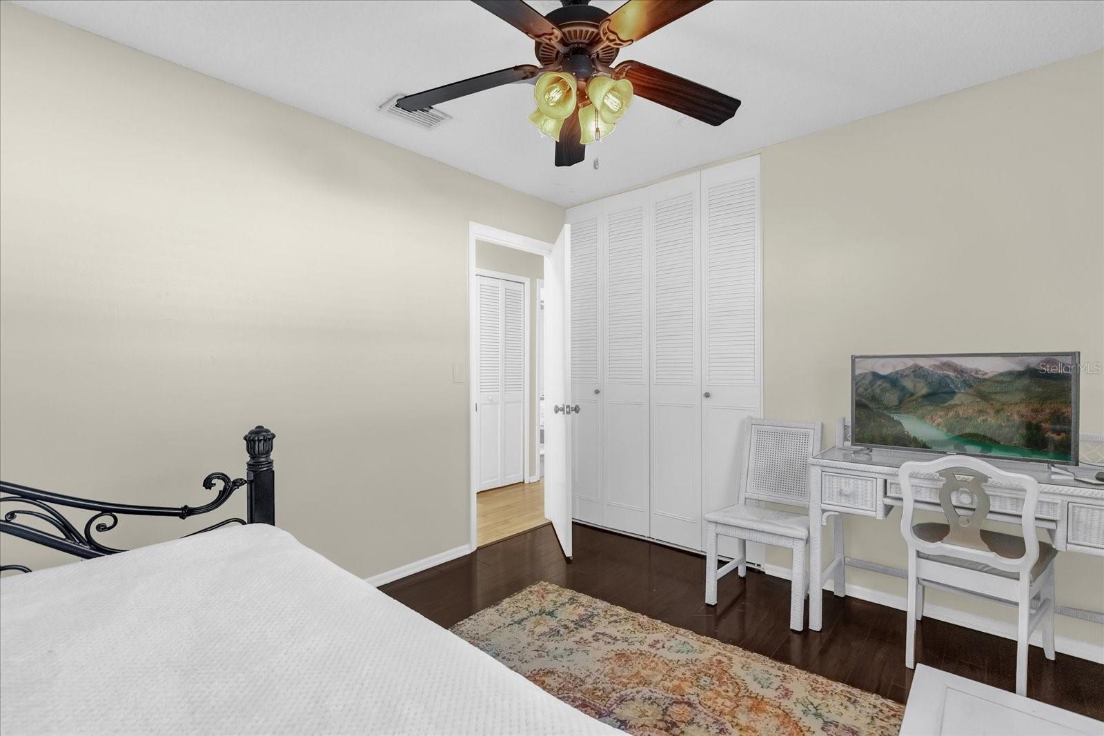 5012 THE OAKS CIR, ORLANDO, FL, 32809