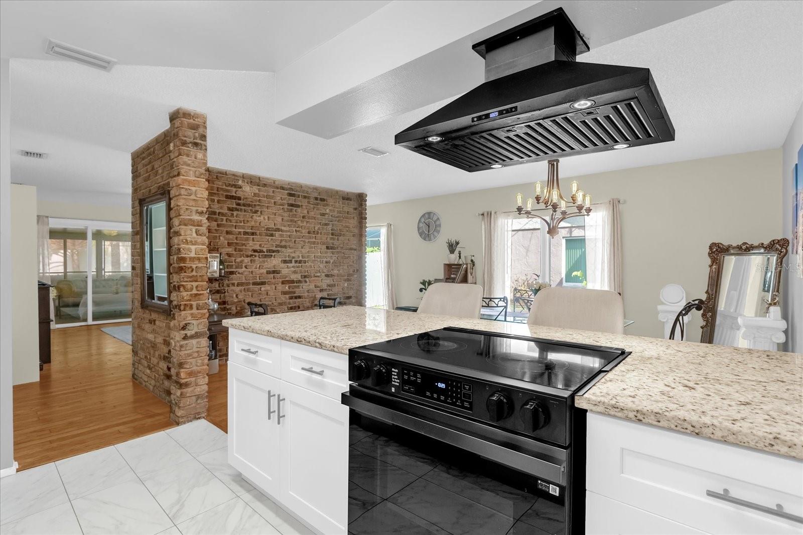 5012 THE OAKS CIR, ORLANDO, FL, 32809