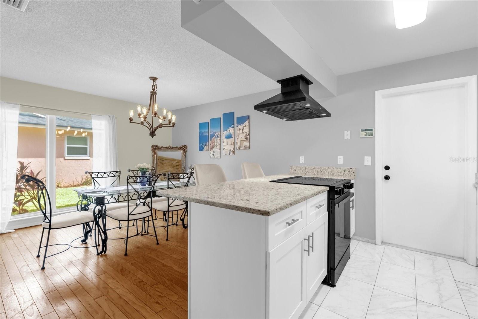 5012 THE OAKS CIR, ORLANDO, FL, 32809