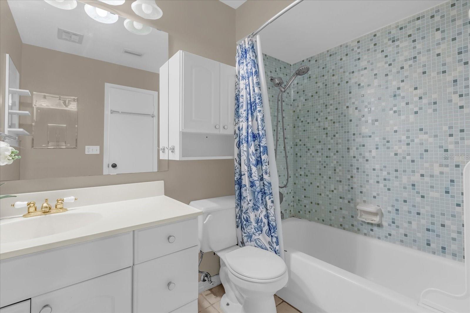 5012 THE OAKS CIR, ORLANDO, FL, 32809