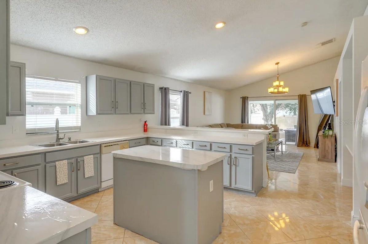 739 DELANCEY DR, DAVENPORT, FL, 33837