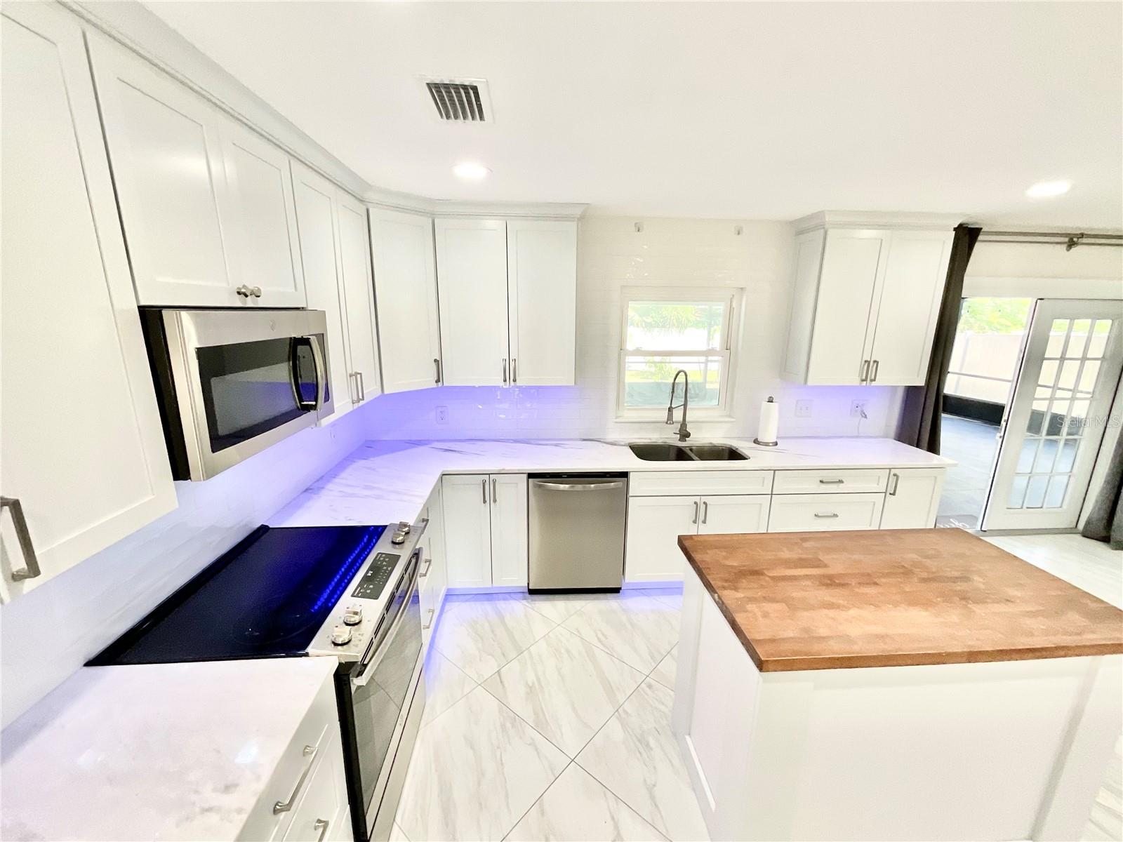 1545 INDIANA AVE, PALM HARBOR, FL, 34683