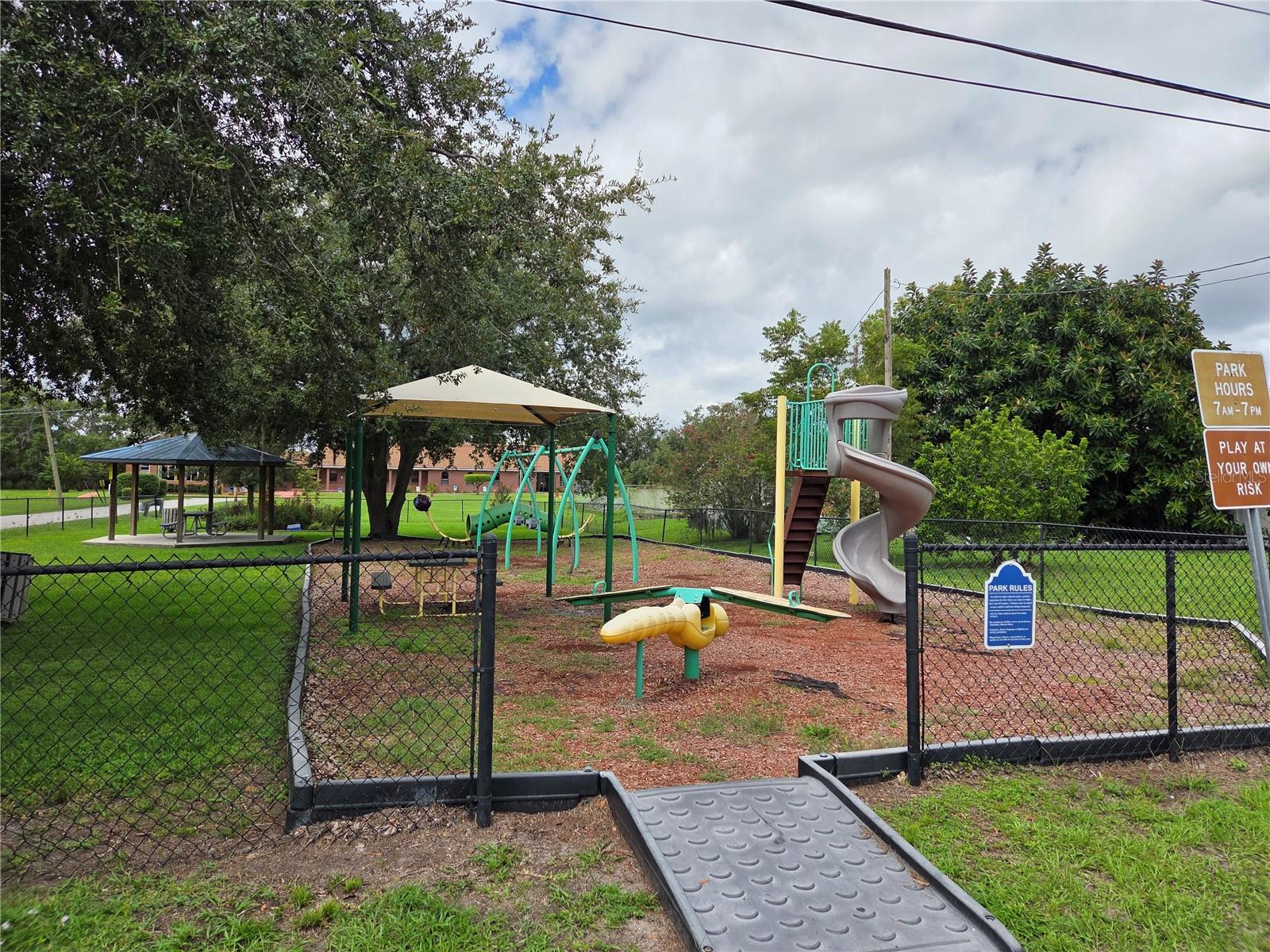 208 SW 3RD AVE, MULBERRY, FL, 33860