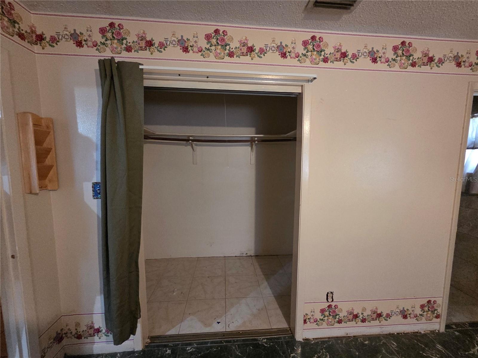 208 SW 3RD AVE, MULBERRY, FL, 33860