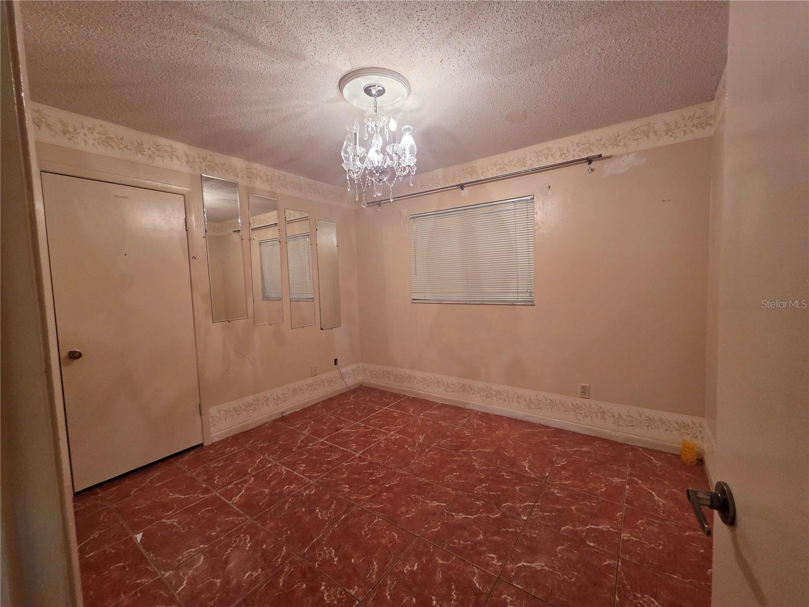 208 SW 3RD AVE, MULBERRY, FL, 33860