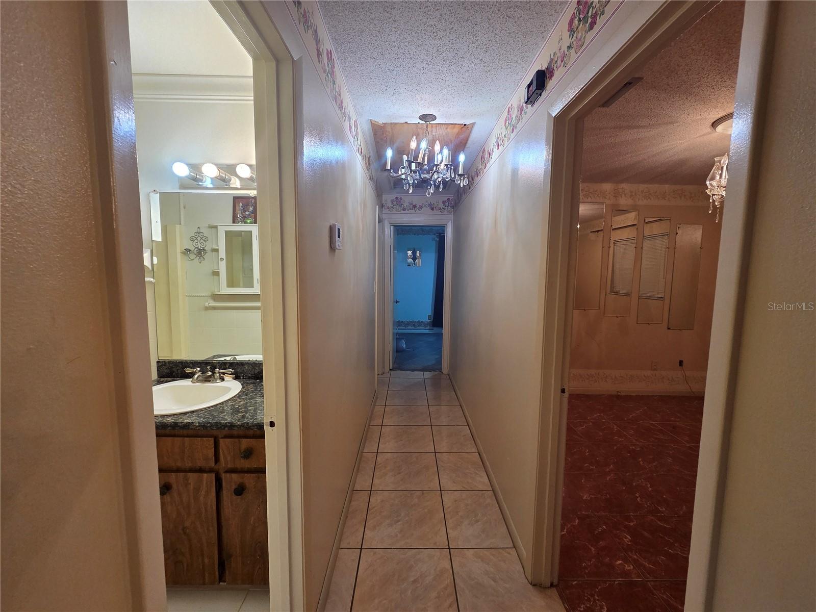 208 SW 3RD AVE, MULBERRY, FL, 33860