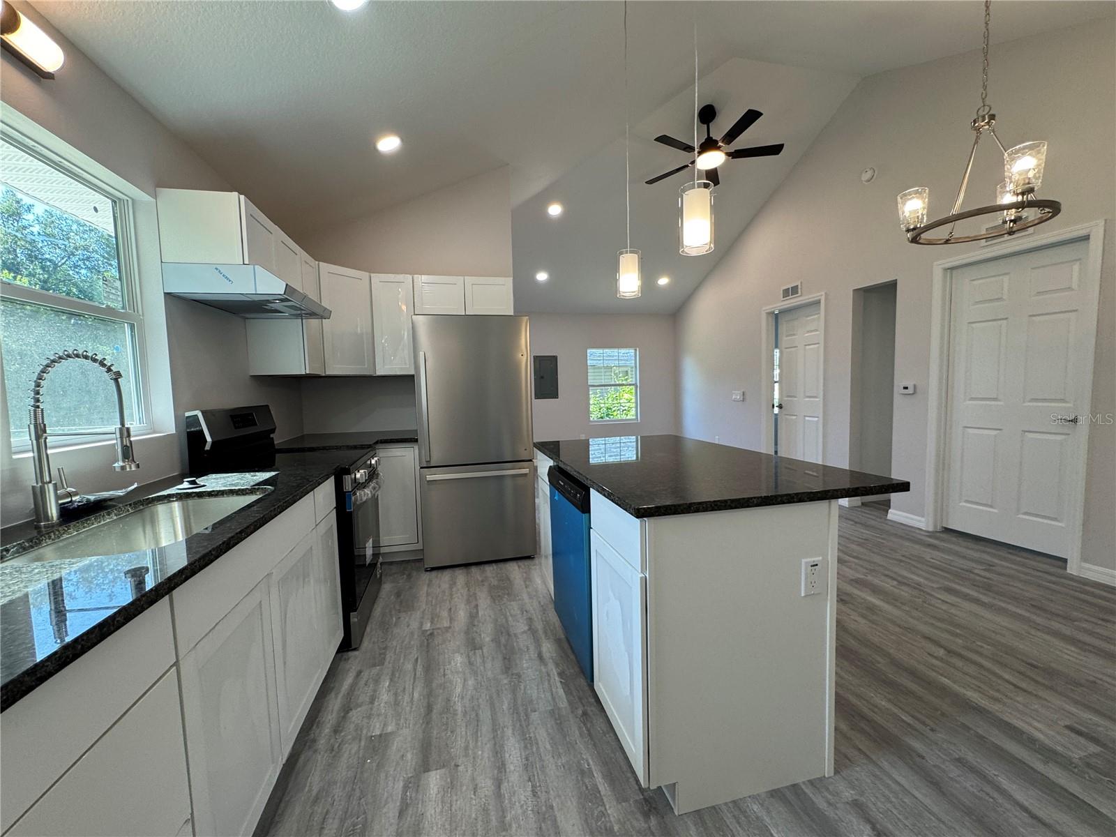 513 ORANGE ST, AUBURNDALE, FL, 33823