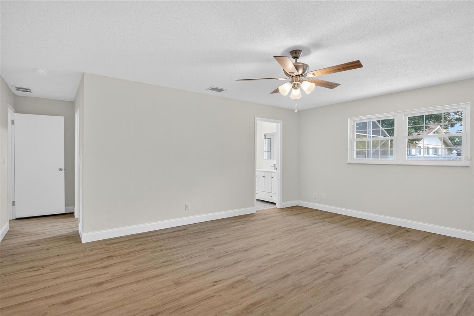 8 SHARON TER, ORMOND BEACH, FL, 32174