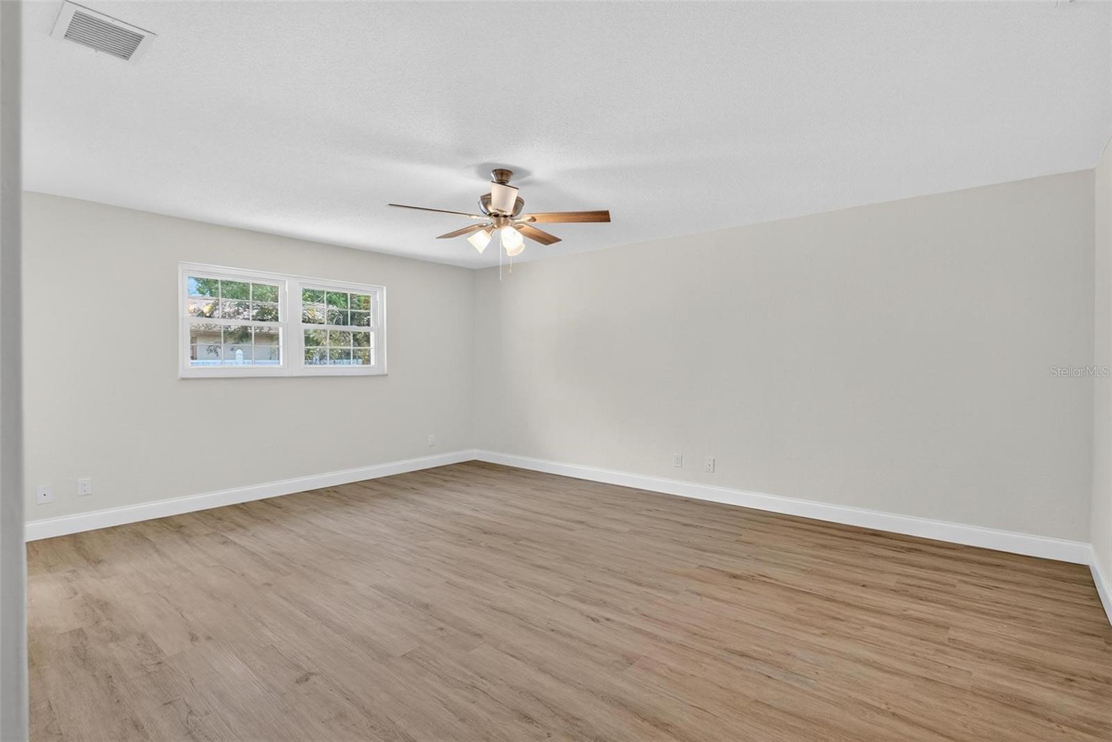 8 SHARON TER, ORMOND BEACH, FL, 32174