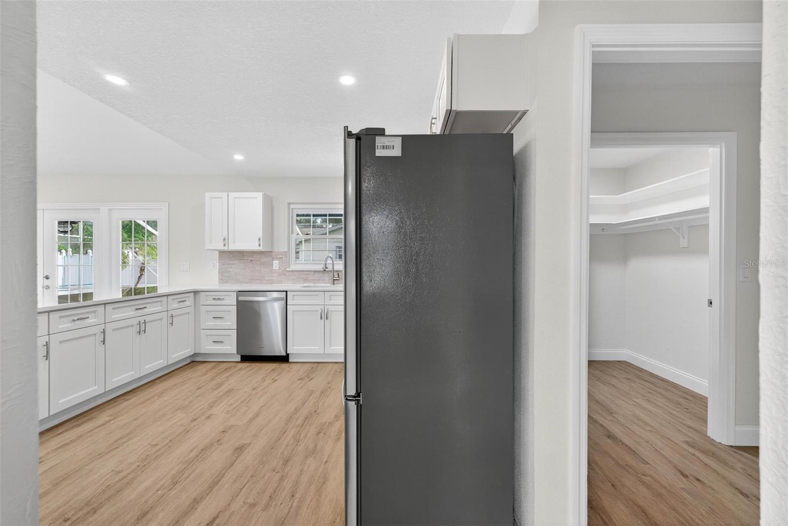 8 SHARON TER, ORMOND BEACH, FL, 32174