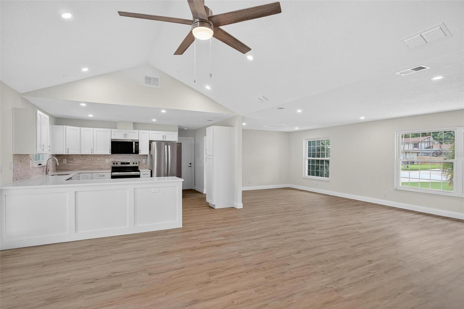 8 SHARON TER, ORMOND BEACH, FL, 32174