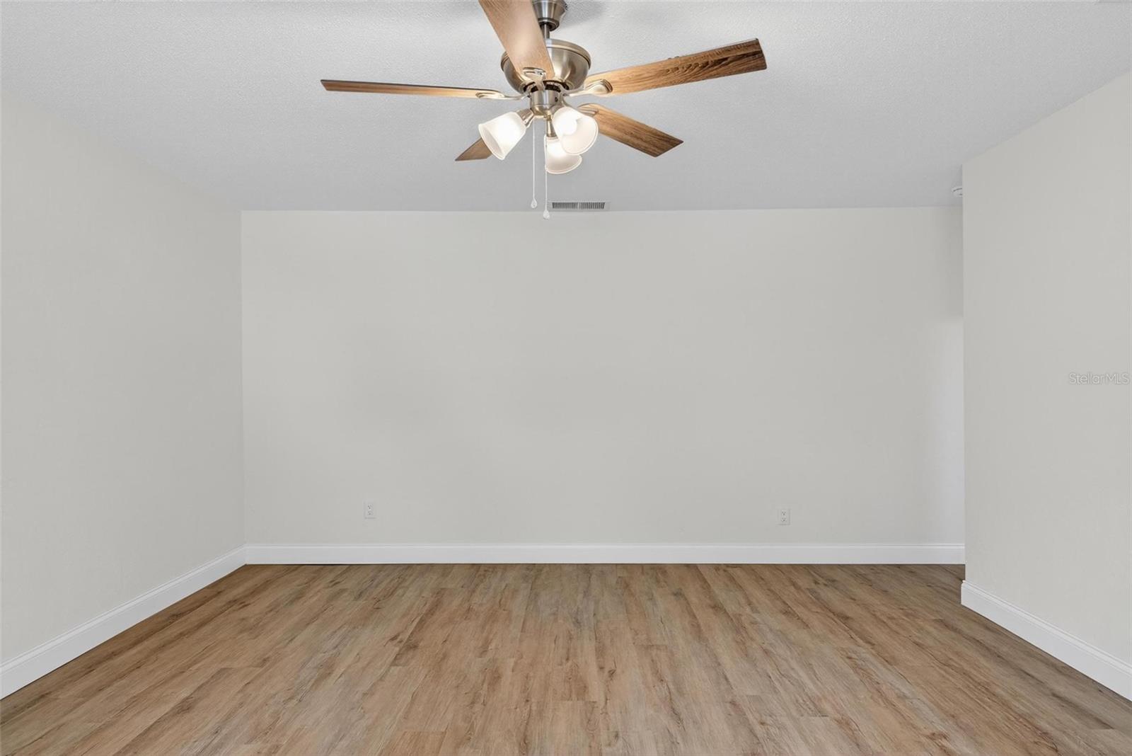 8 SHARON TER, ORMOND BEACH, FL, 32174