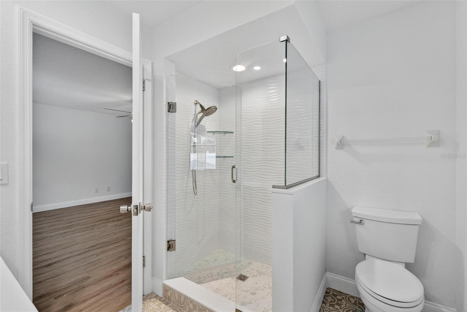 8 SHARON TER, ORMOND BEACH, FL, 32174