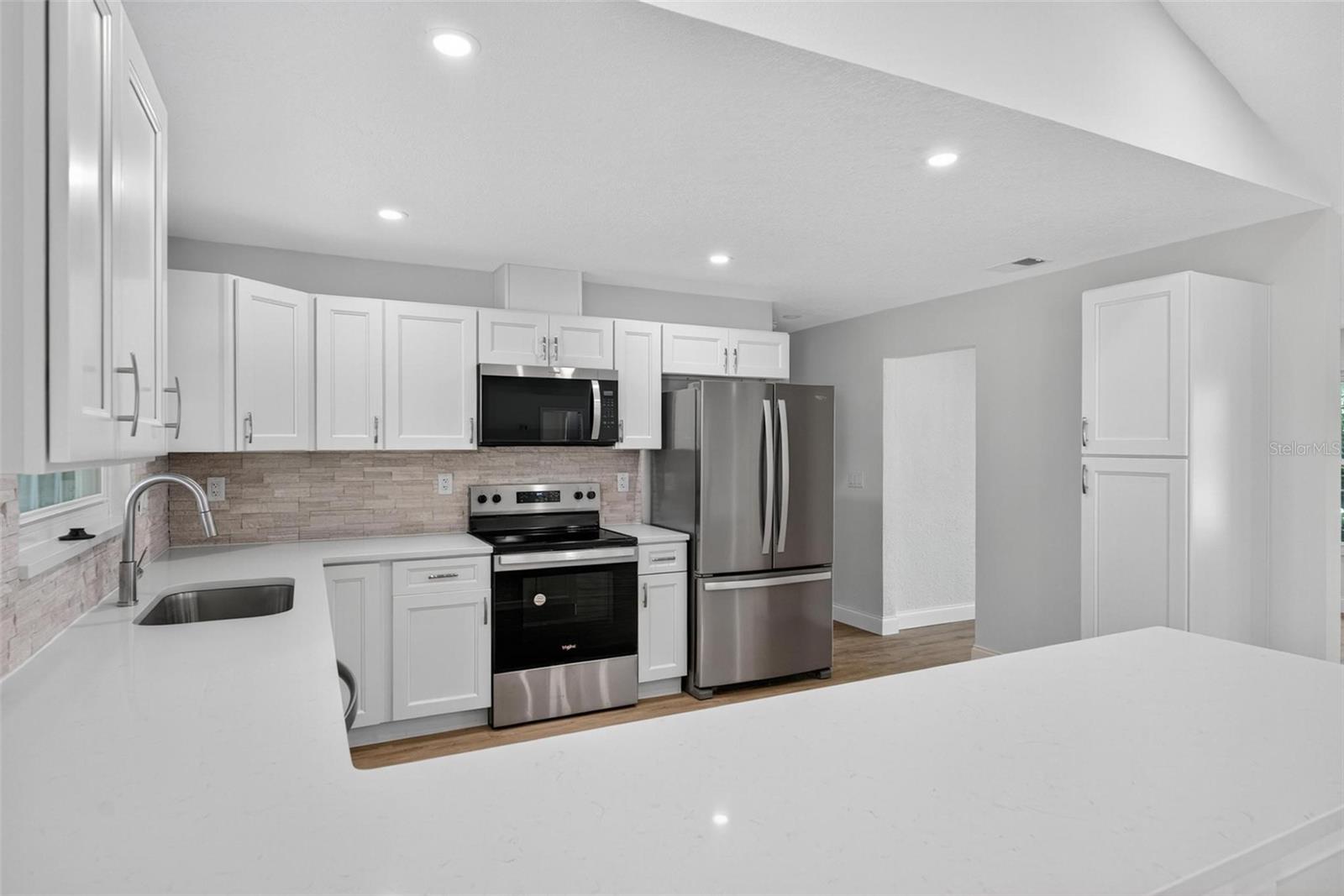 8 SHARON TER, ORMOND BEACH, FL, 32174