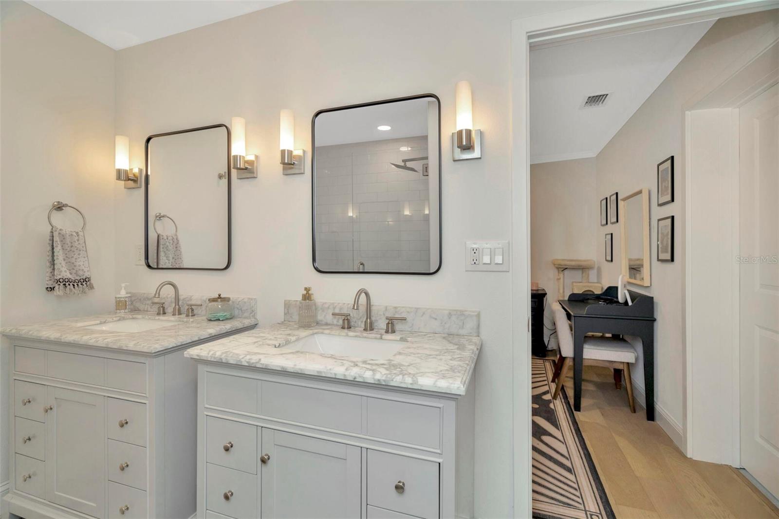 709 S HIMES AVE, TAMPA, FL, 33609