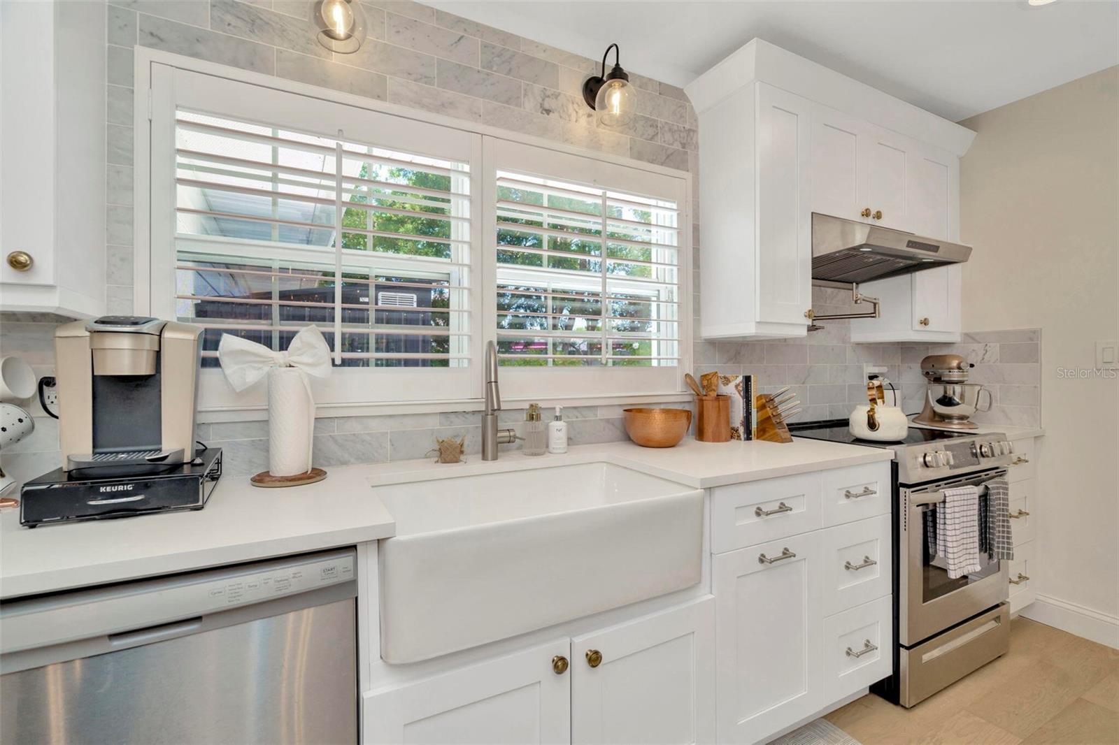 709 S HIMES AVE, TAMPA, FL, 33609