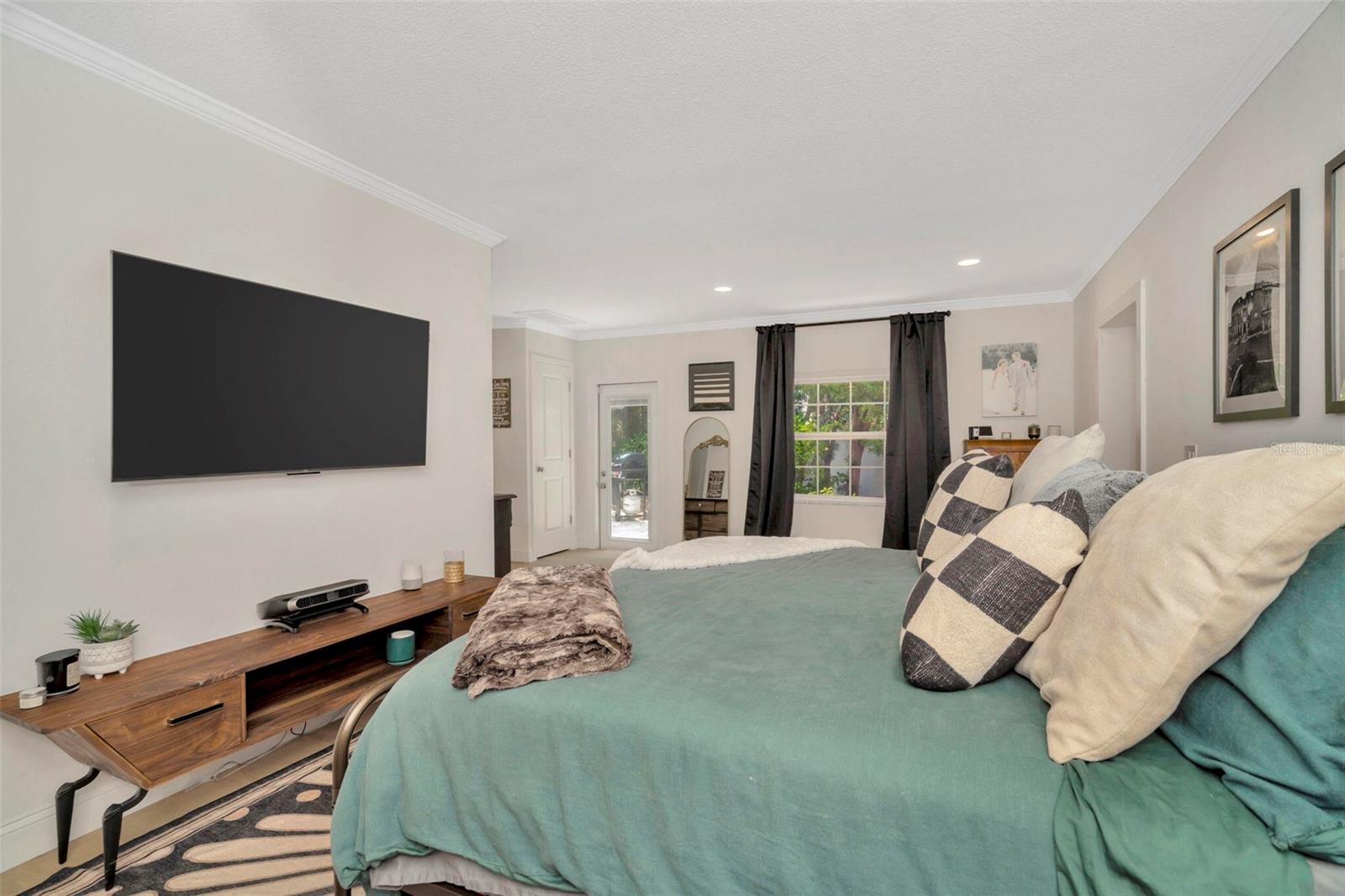 709 S HIMES AVE, TAMPA, FL, 33609