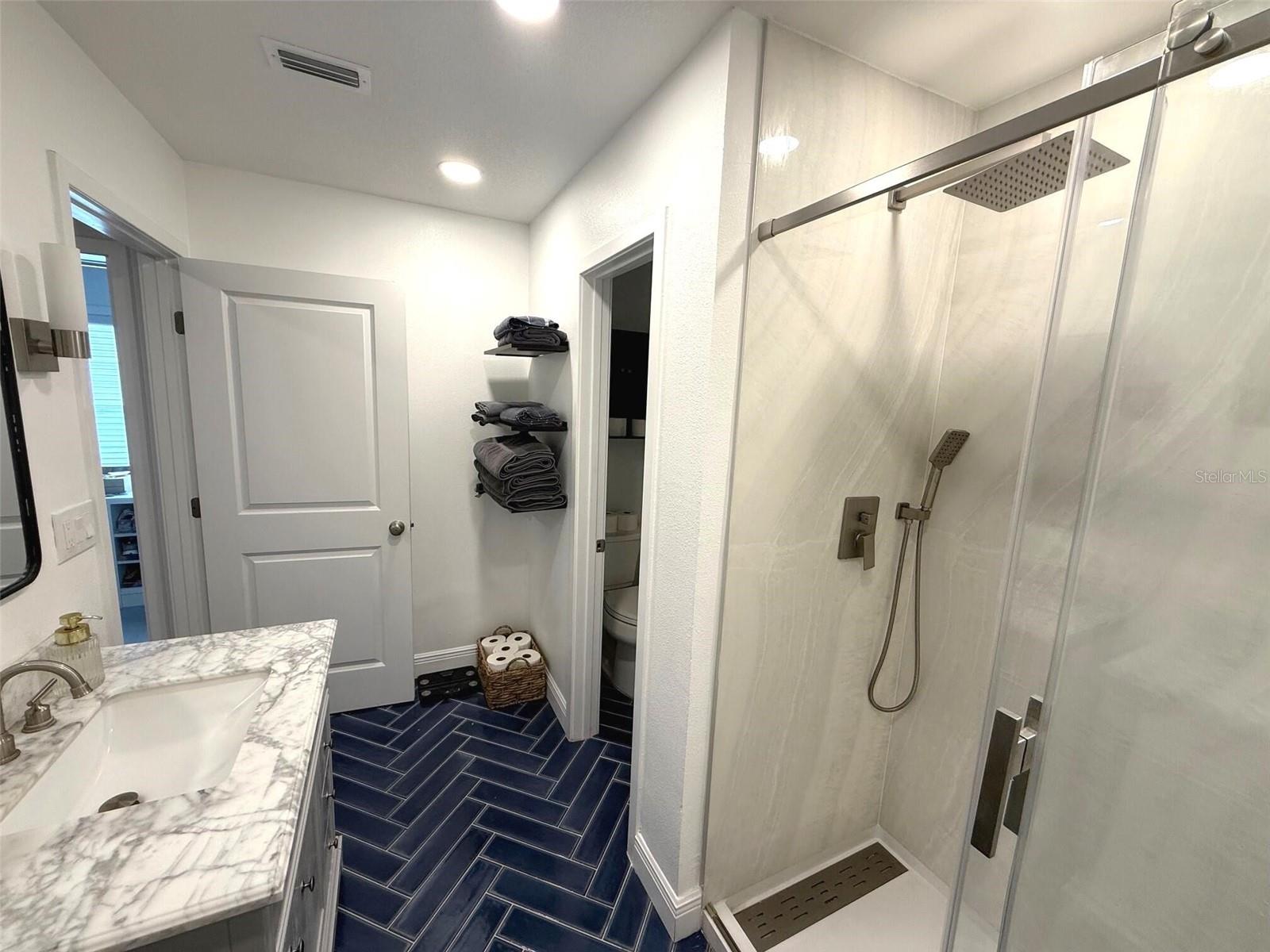 709 S HIMES AVE, TAMPA, FL, 33609