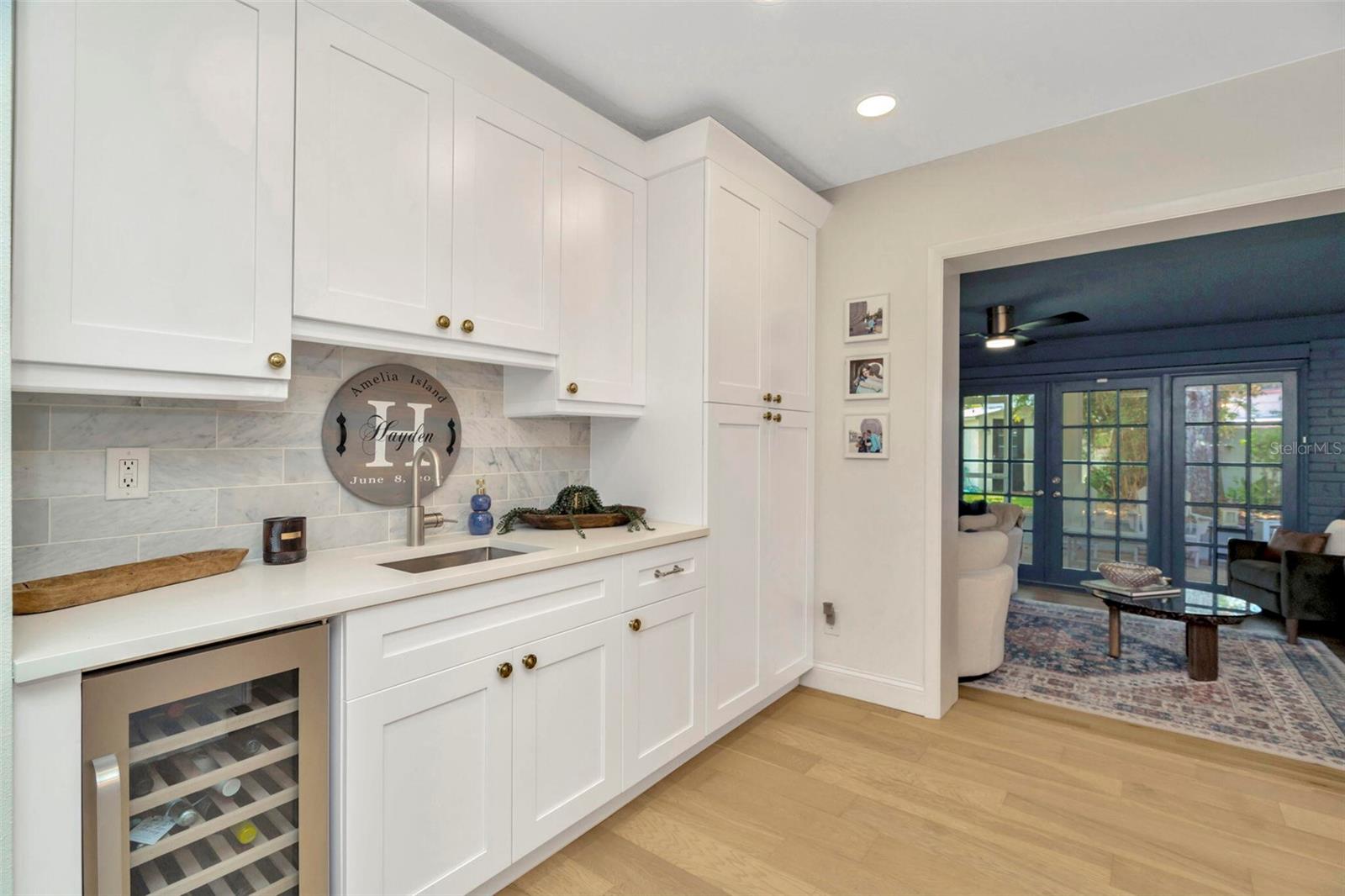 709 S HIMES AVE, TAMPA, FL, 33609