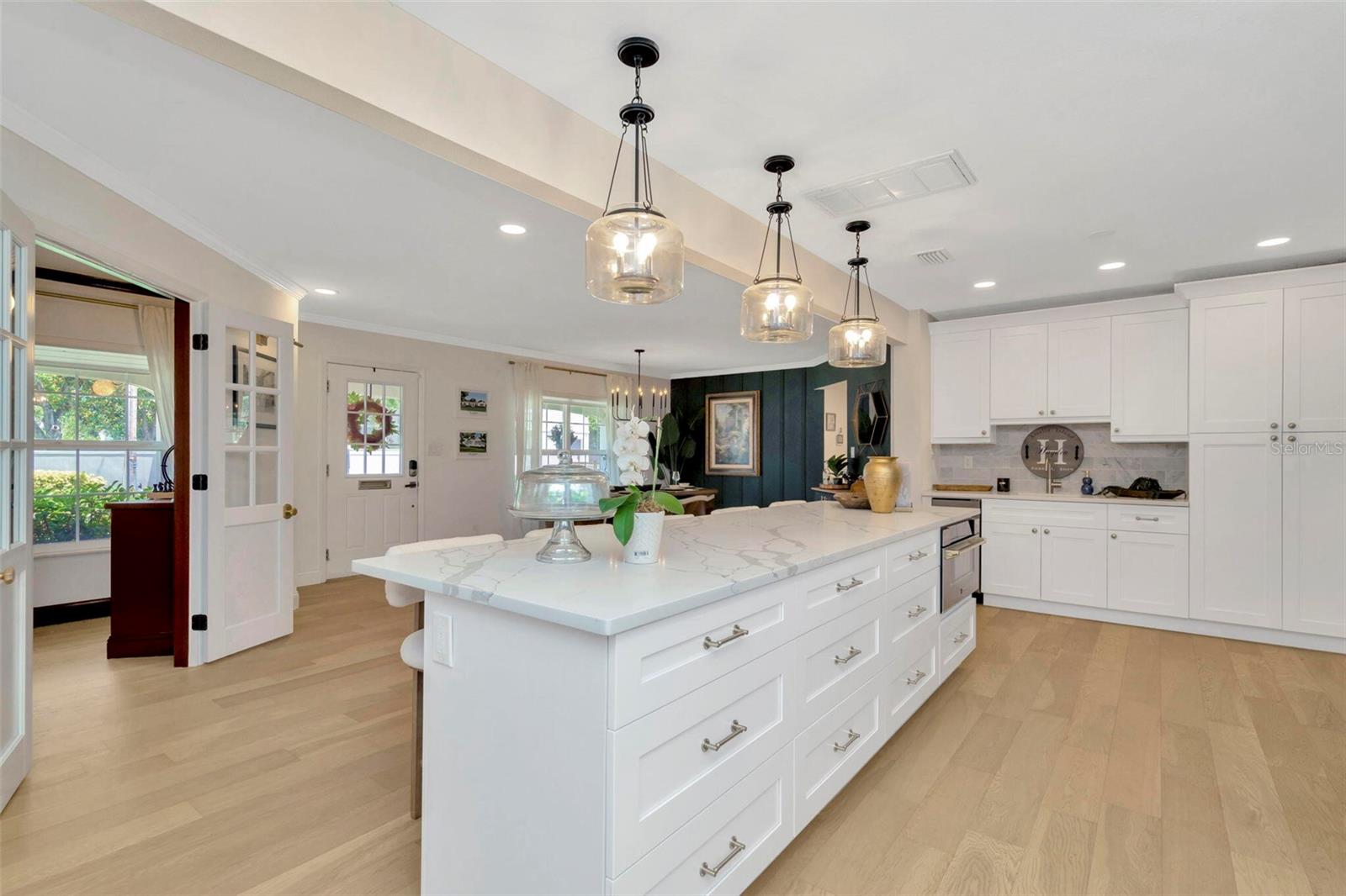 709 S HIMES AVE, TAMPA, FL, 33609