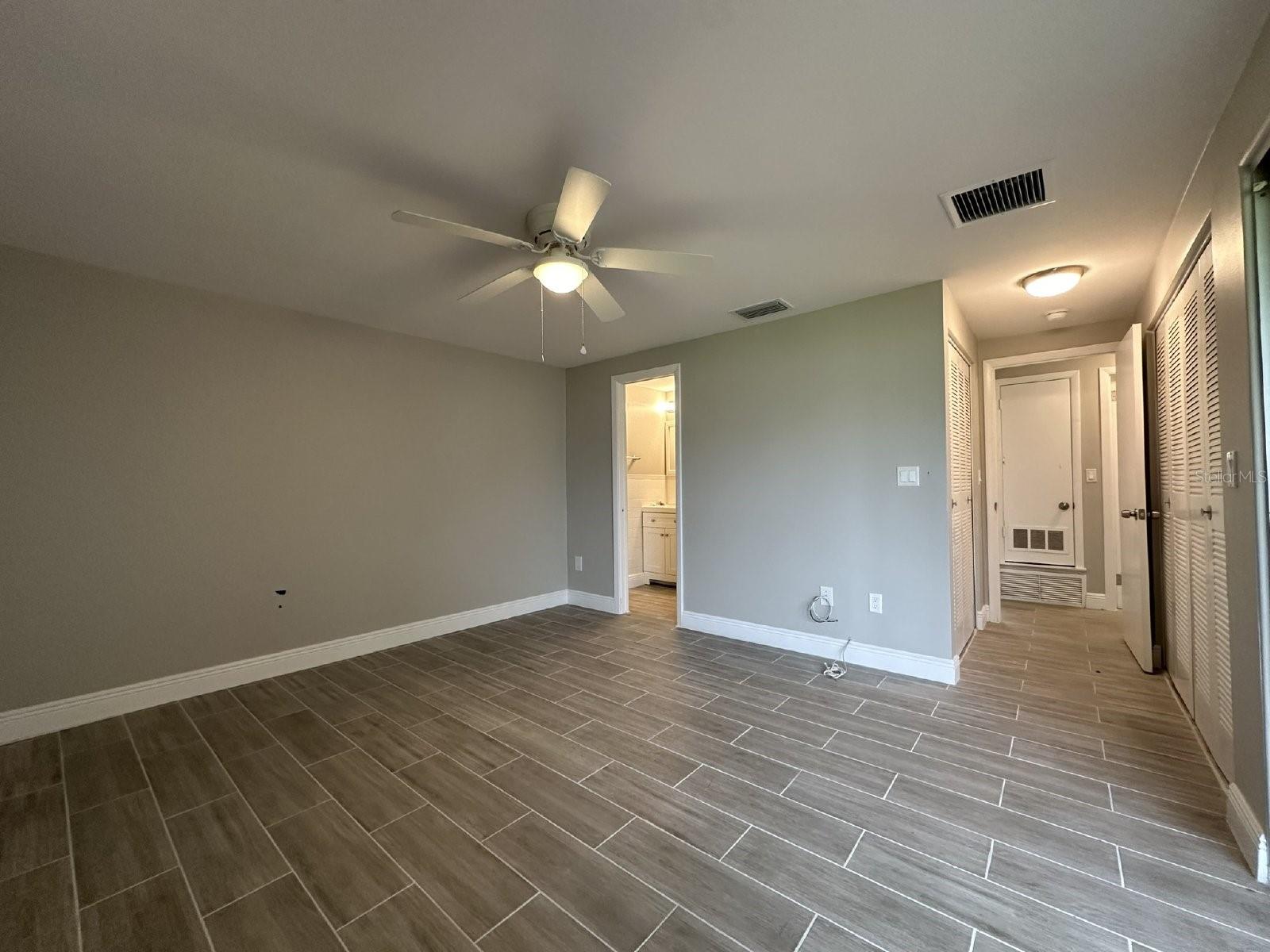 2330 LEE TER, PORT CHARLOTTE, FL, 33952