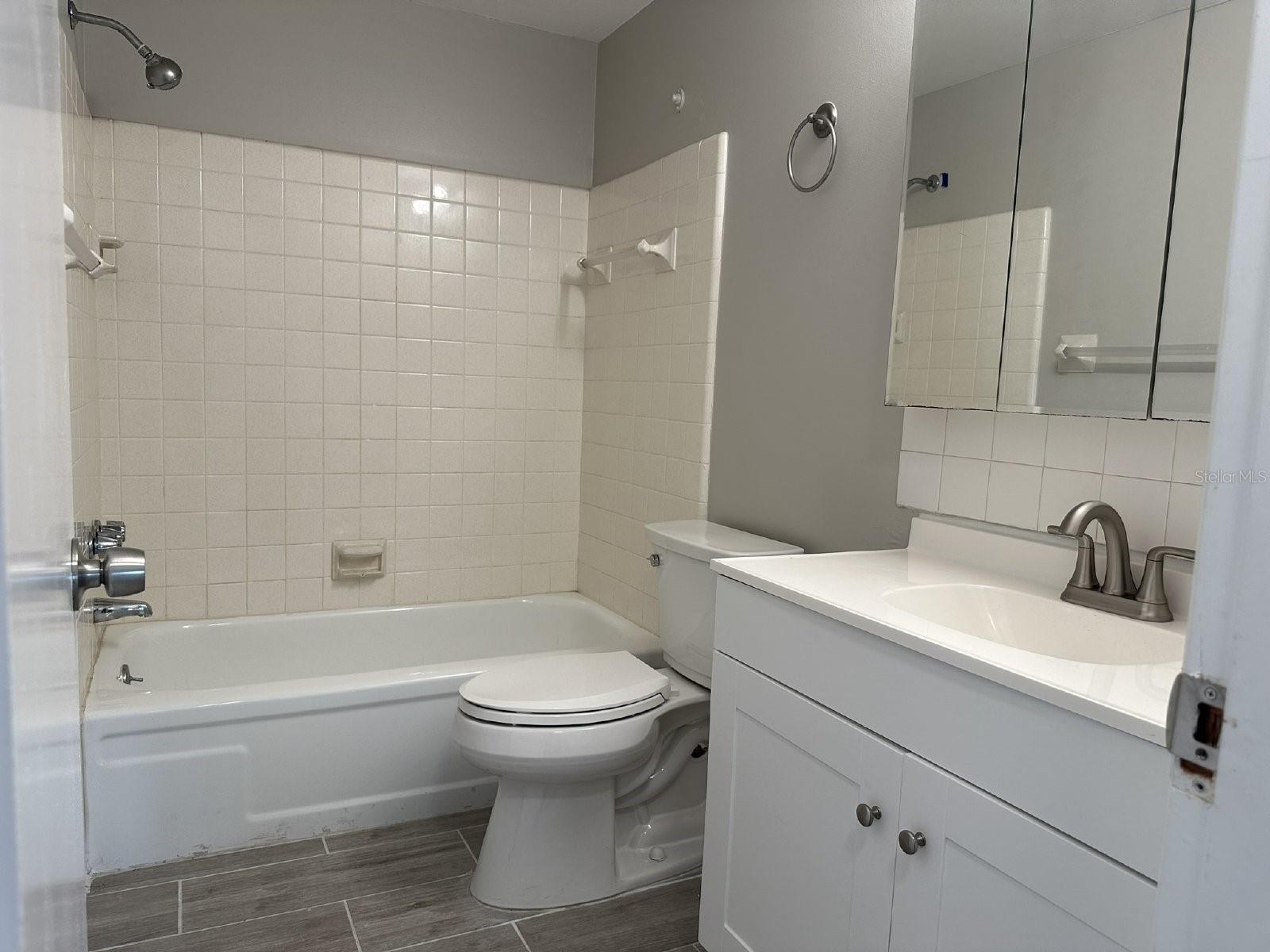 2330 LEE TER, PORT CHARLOTTE, FL, 33952