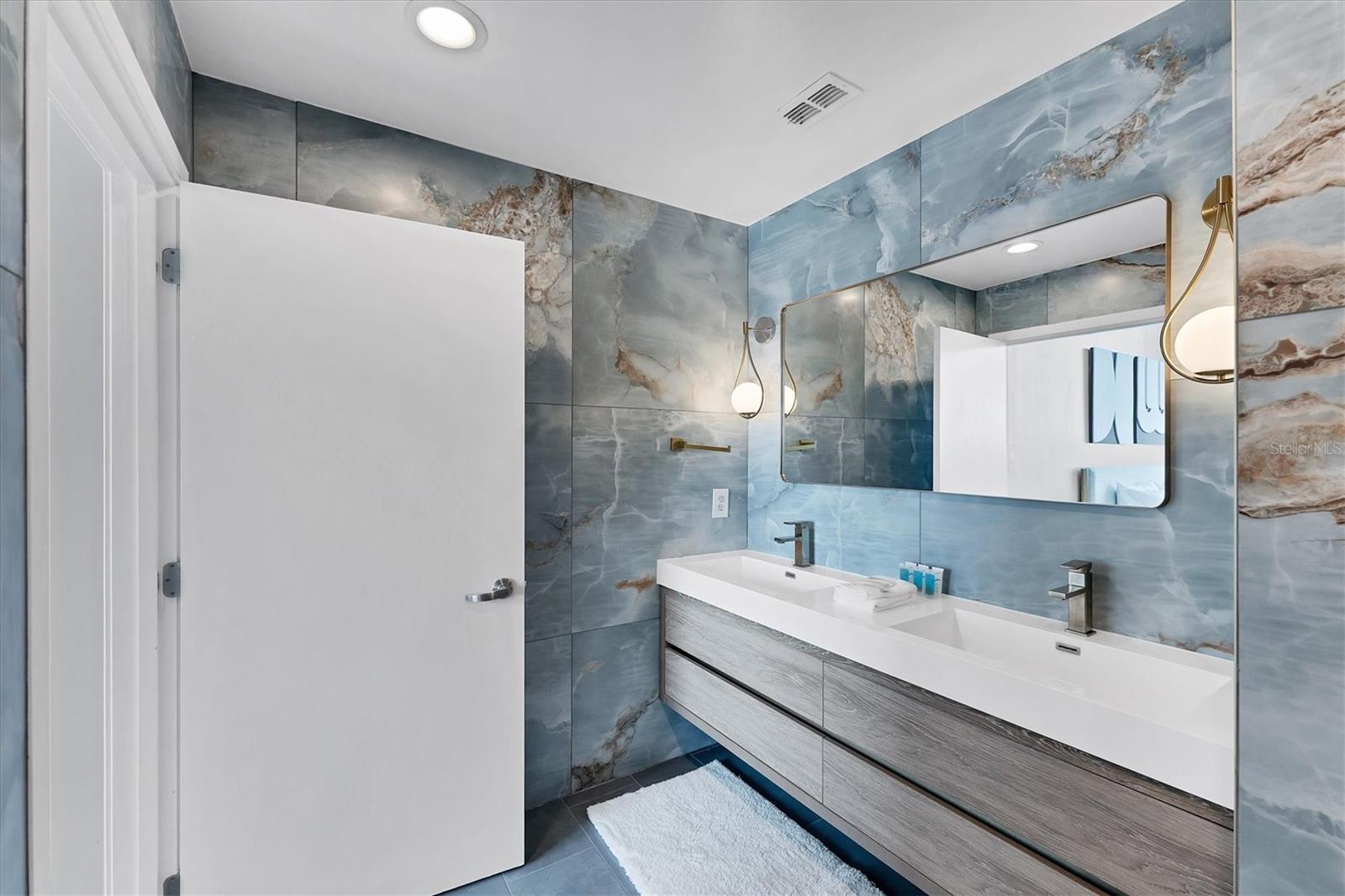 525 E JACKSON ST #705, ORLANDO, FL, 32801