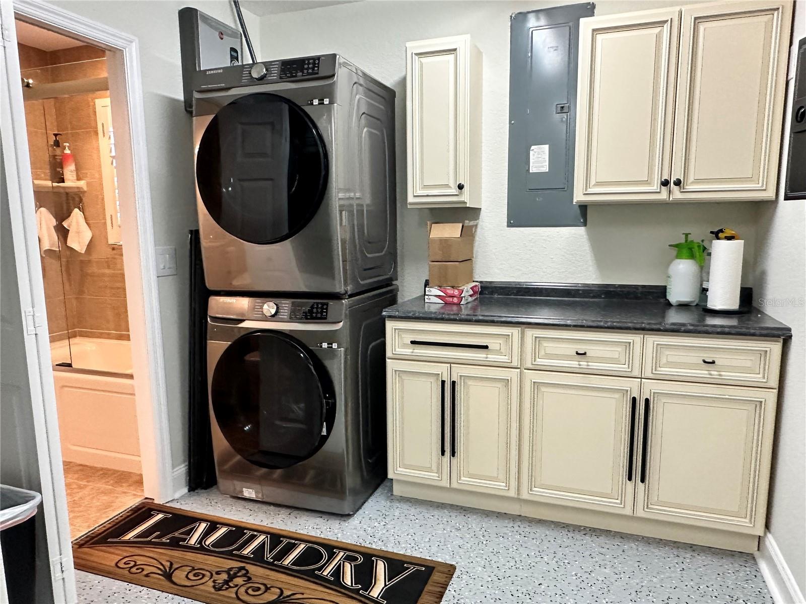 648 MEANDERING WAY, POLK CITY, FL, 33868