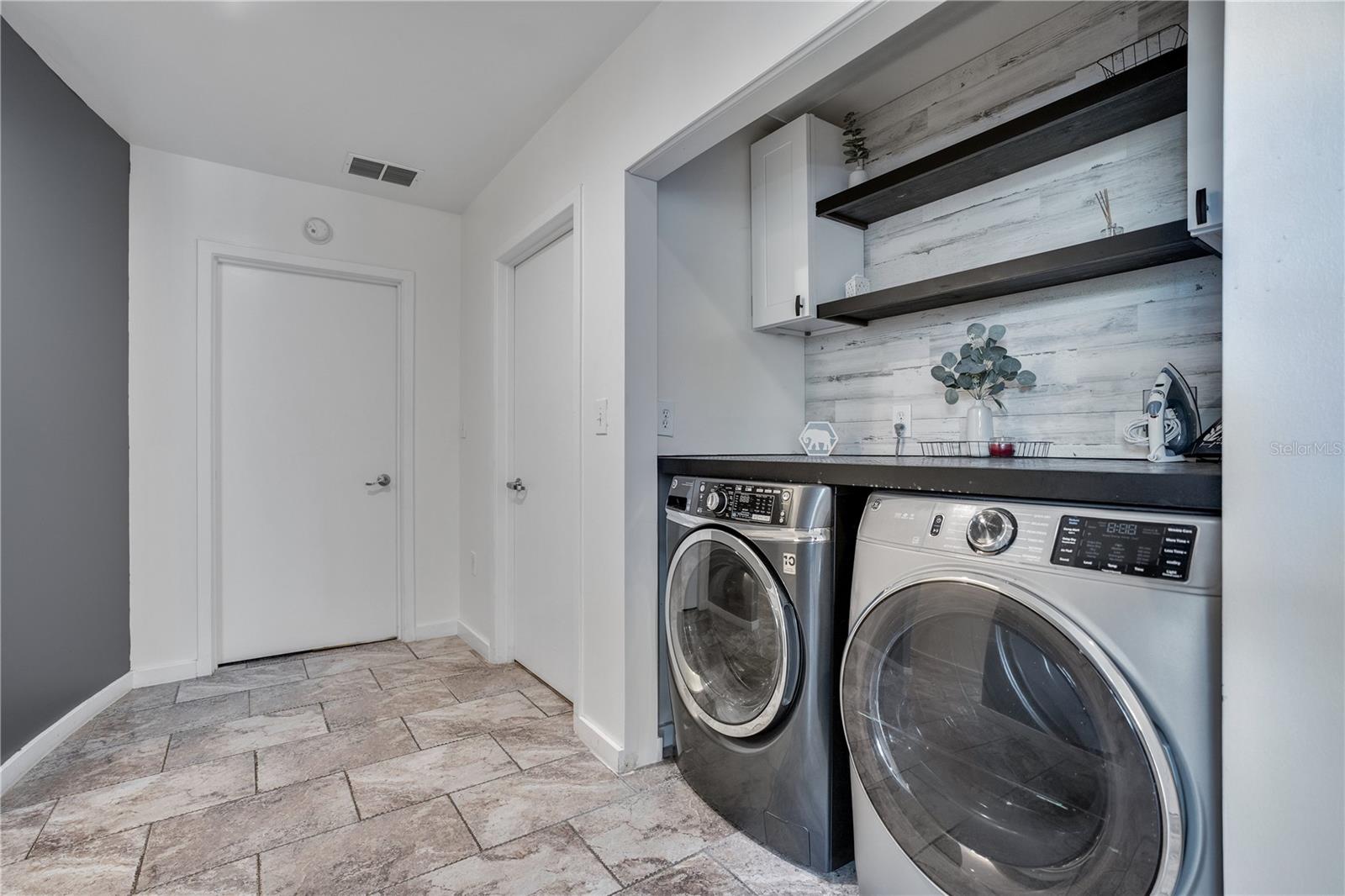 525 E JACKSON ST #302, ORLANDO, FL, 32801