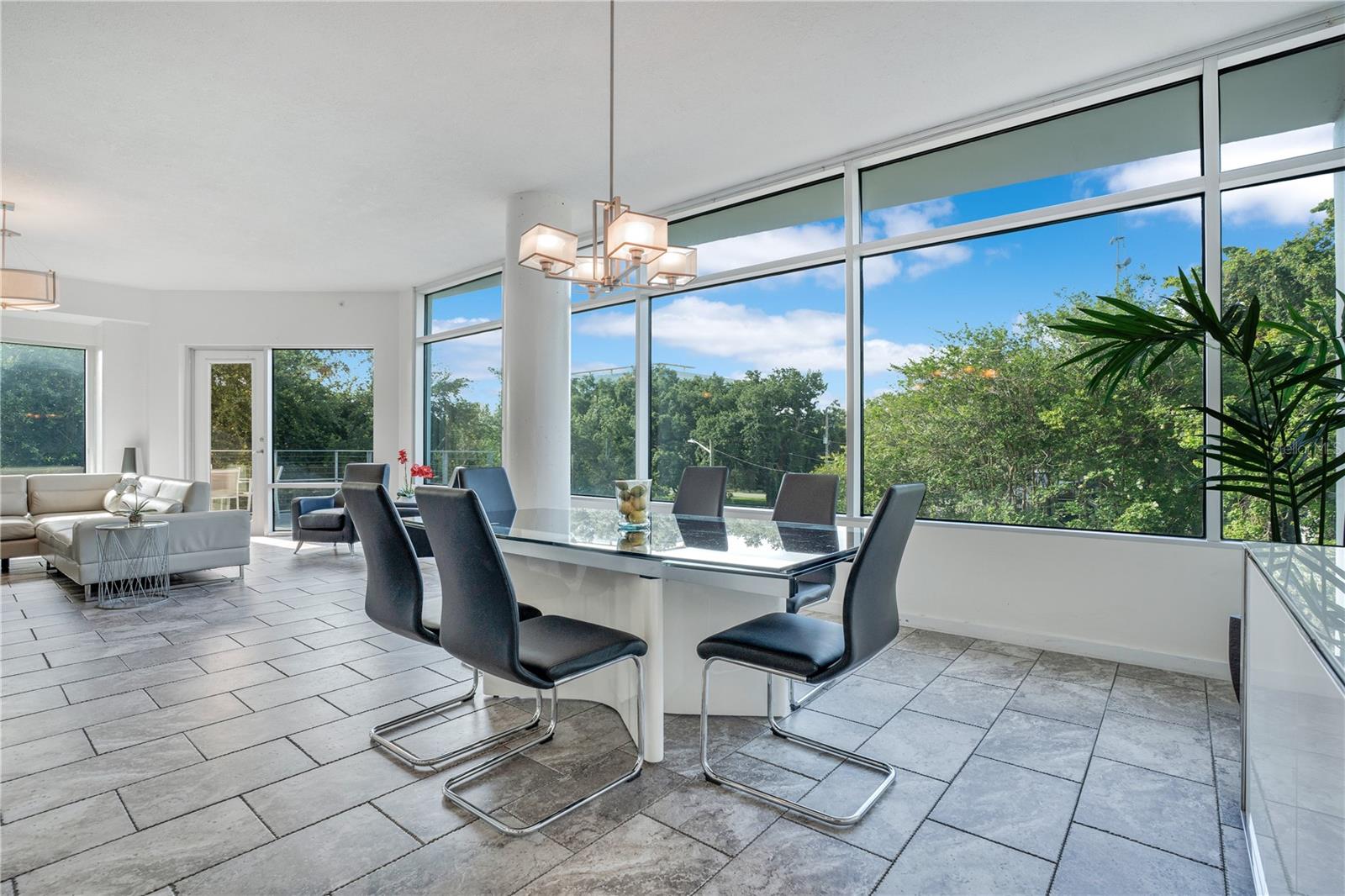 525 E JACKSON ST #302, ORLANDO, FL, 32801