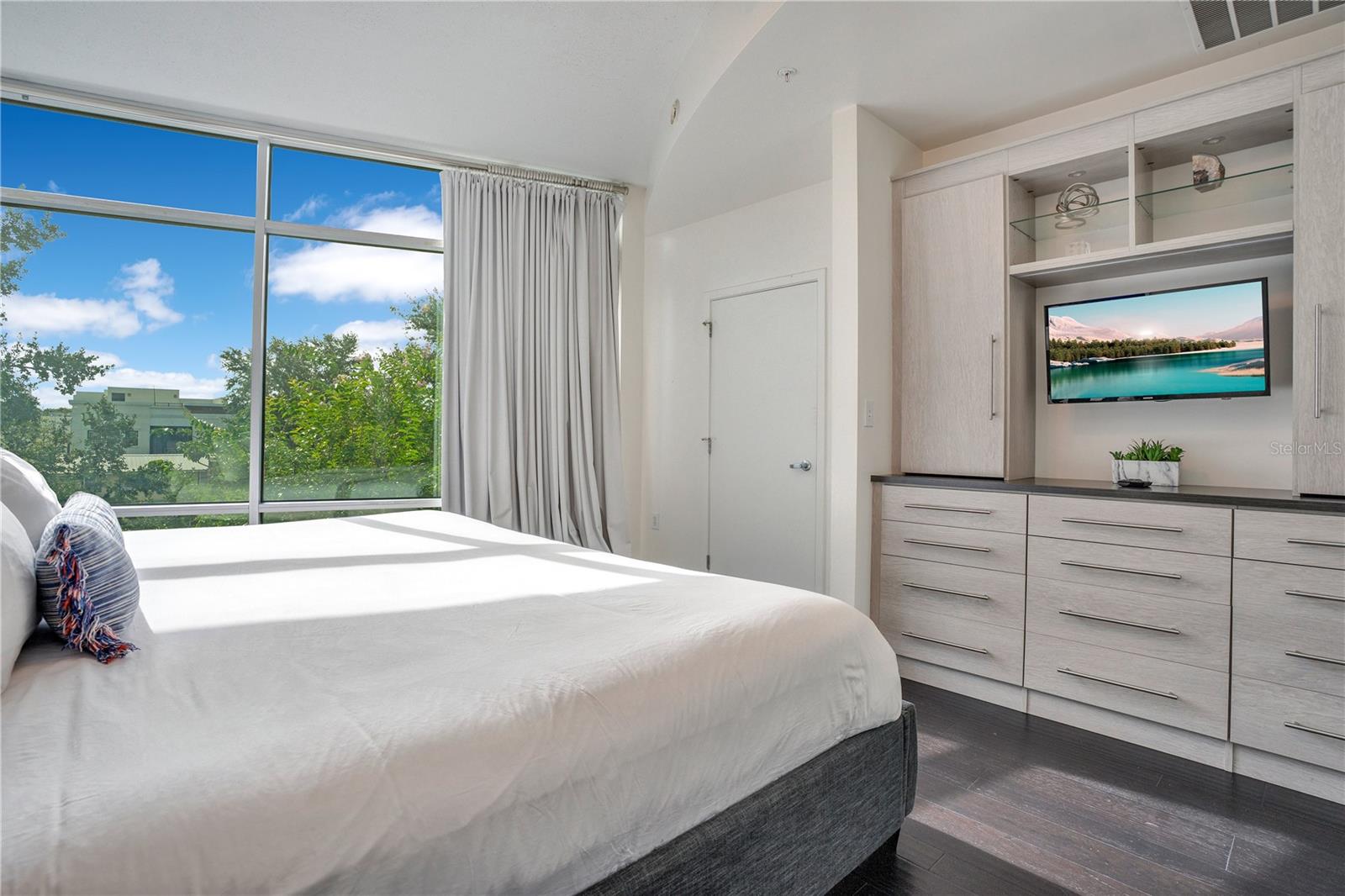 525 E JACKSON ST #302, ORLANDO, FL, 32801