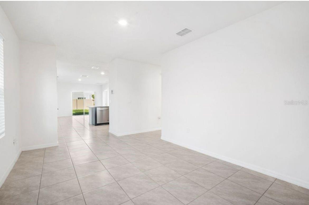 35694 SUNFLOWER HILL DR, ZEPHYRHILLS, FL, 33541