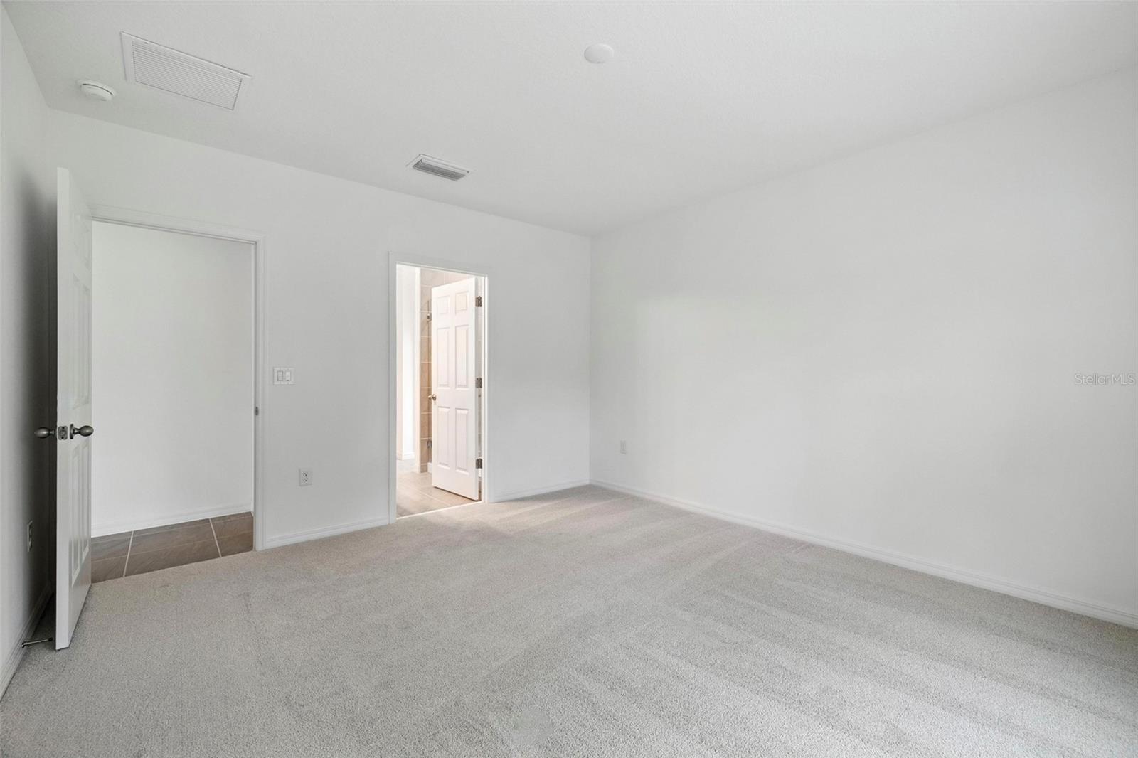 4013 SERENE WATER AVE, EUSTIS, FL, 32736