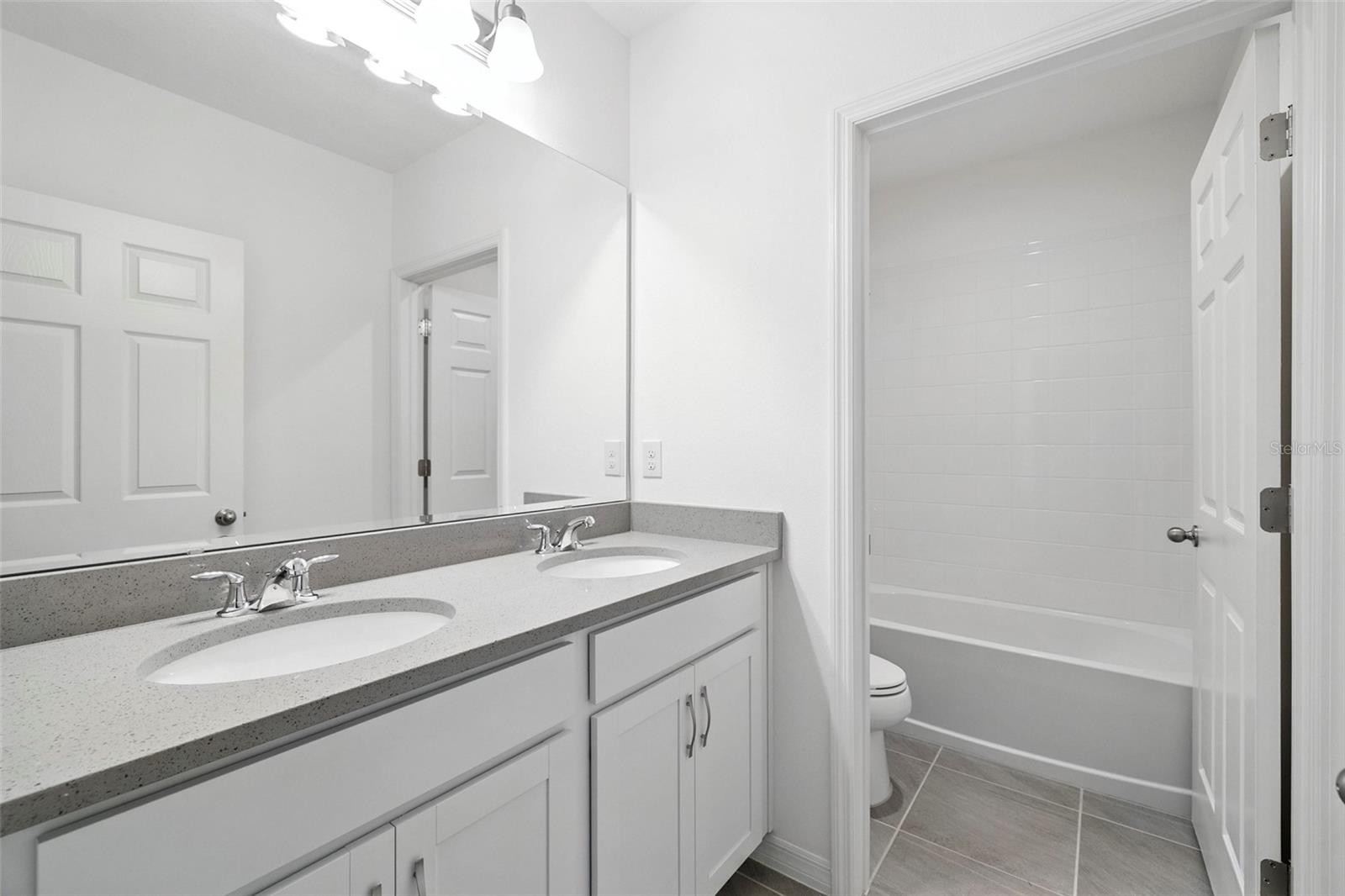 4013 SERENE WATER AVE, EUSTIS, FL, 32736