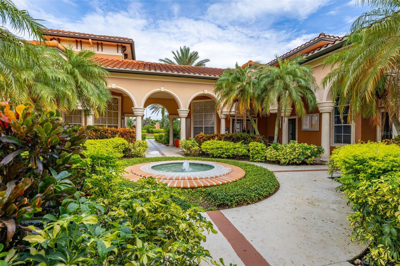 5512 METROWEST BLVD #201, ORLANDO, FL, 32811