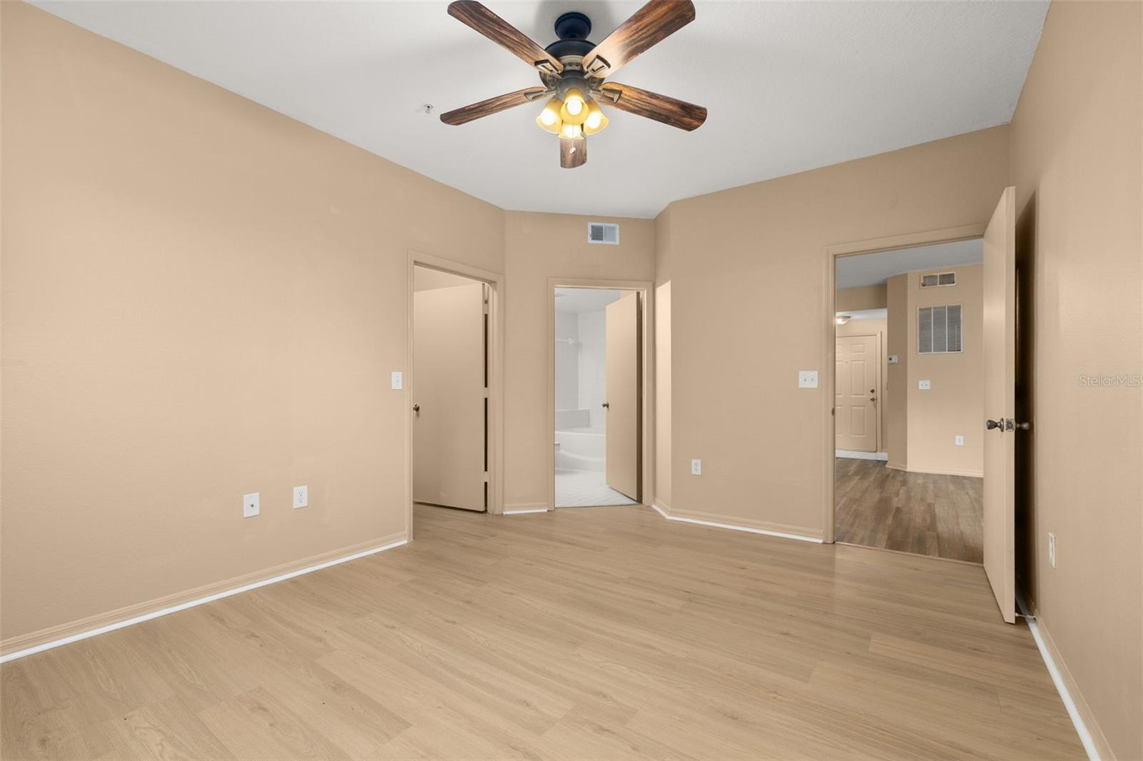 5512 METROWEST BLVD #201, ORLANDO, FL, 32811