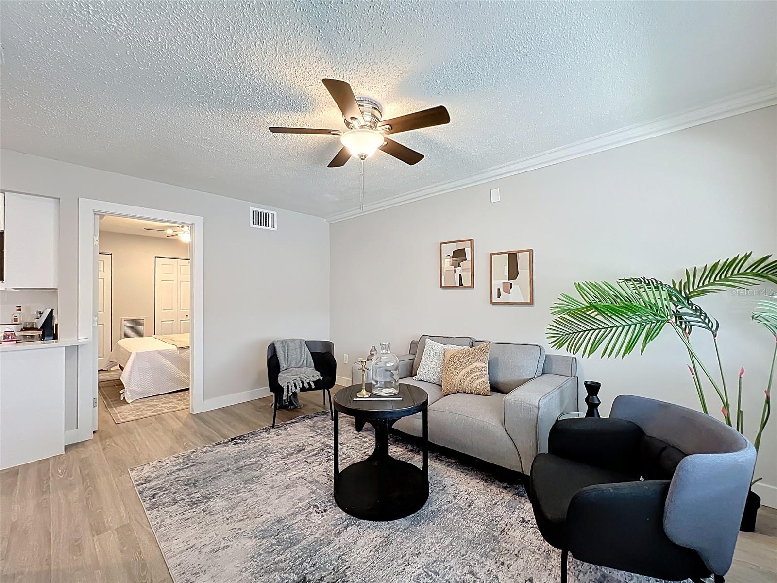 250 ROSERY RD NW #202, LARGO, FL, 33770