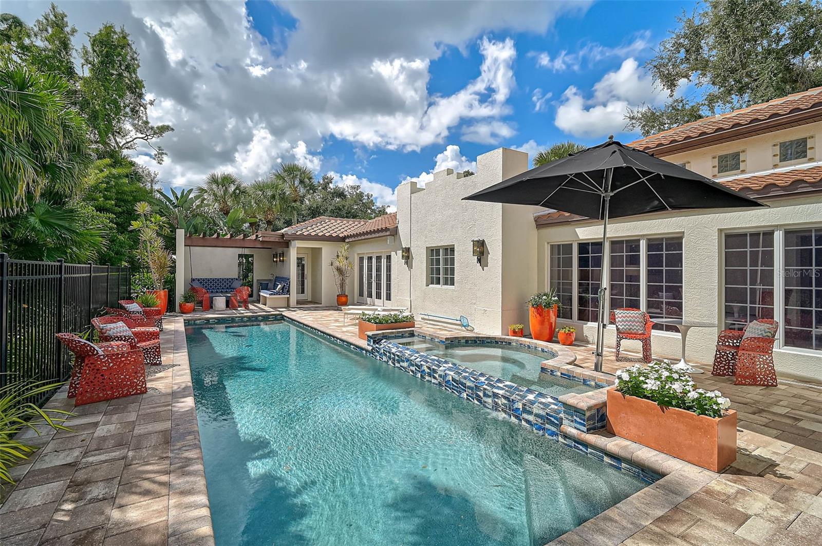 A4664741 Property Photo