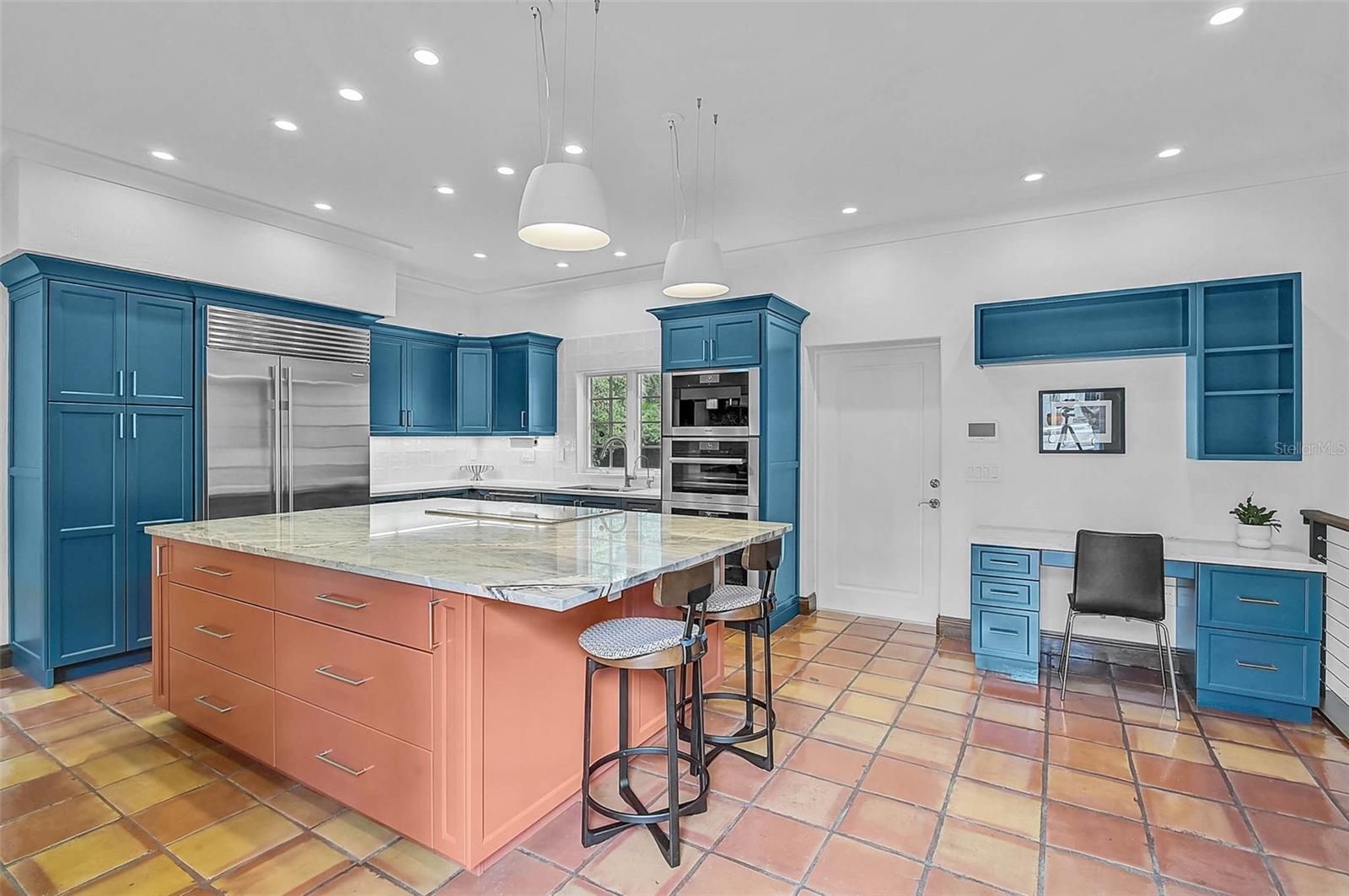 A4664741 Property Photo