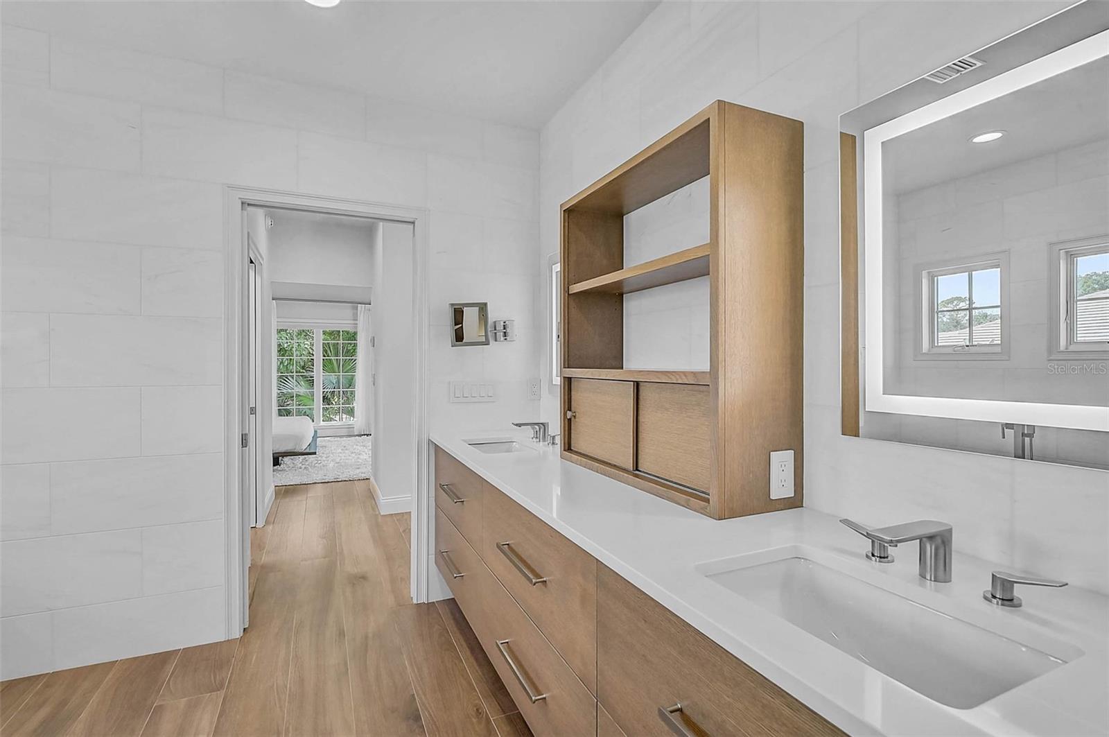 A4664741 Property Photo