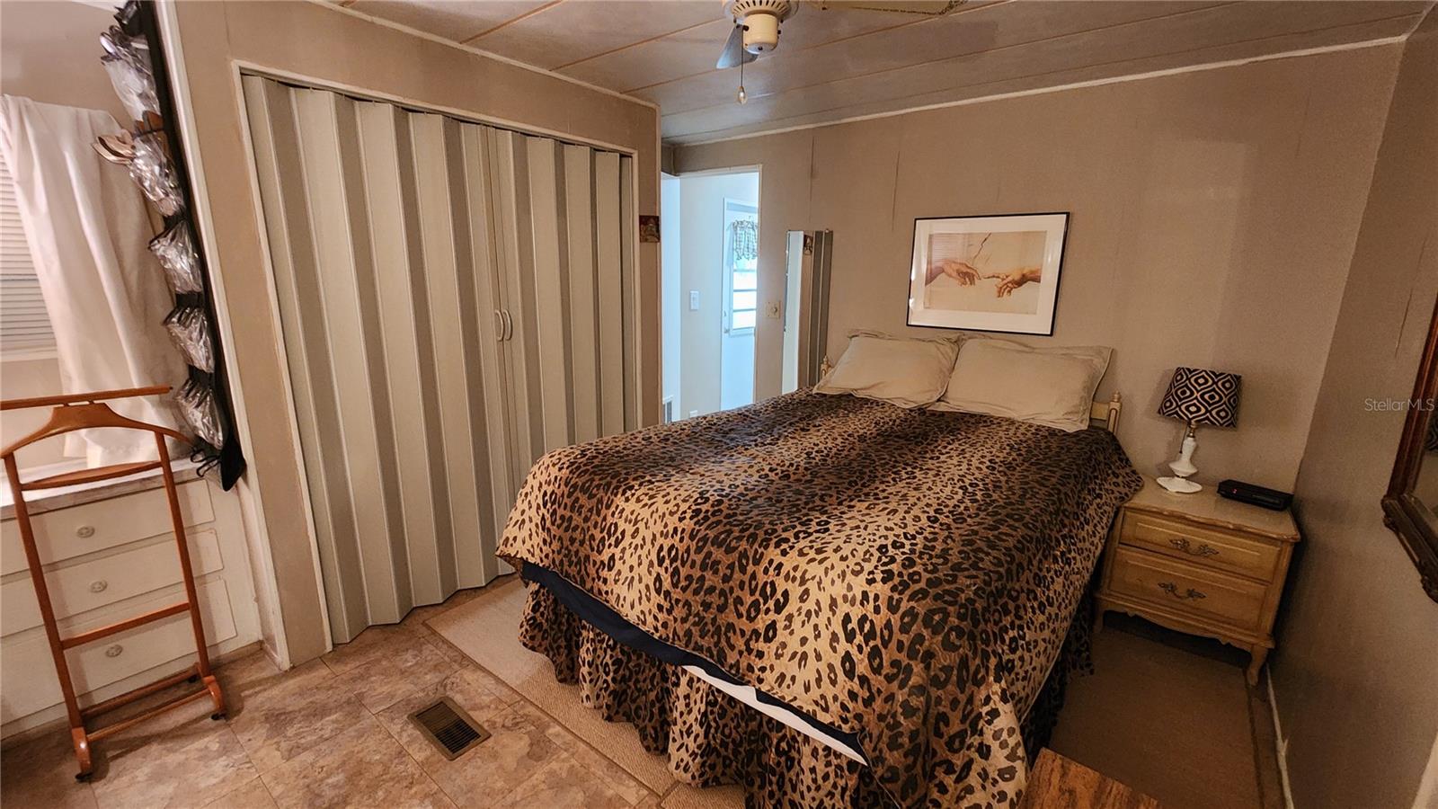 A4664744 Property Photo