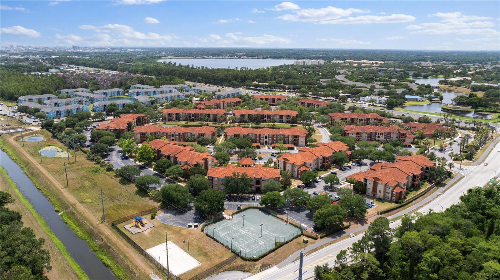 5560 METROWEST BLVD #303, ORLANDO, FL, 32811