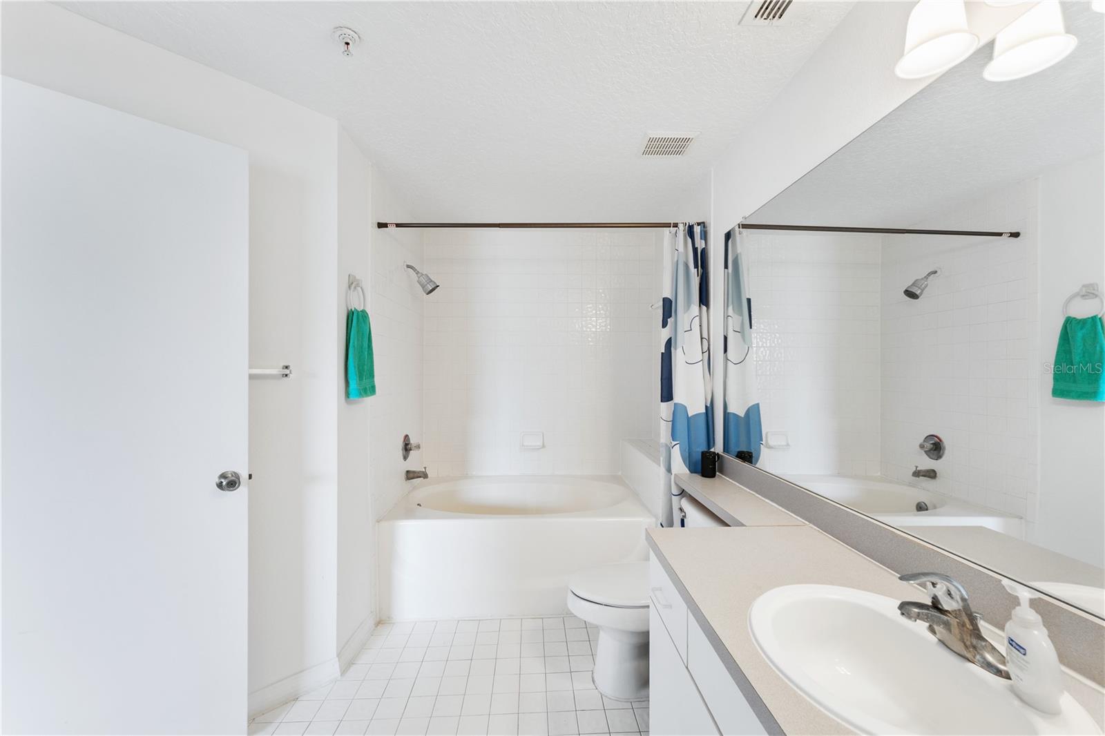 5560 METROWEST BLVD #303, ORLANDO, FL, 32811